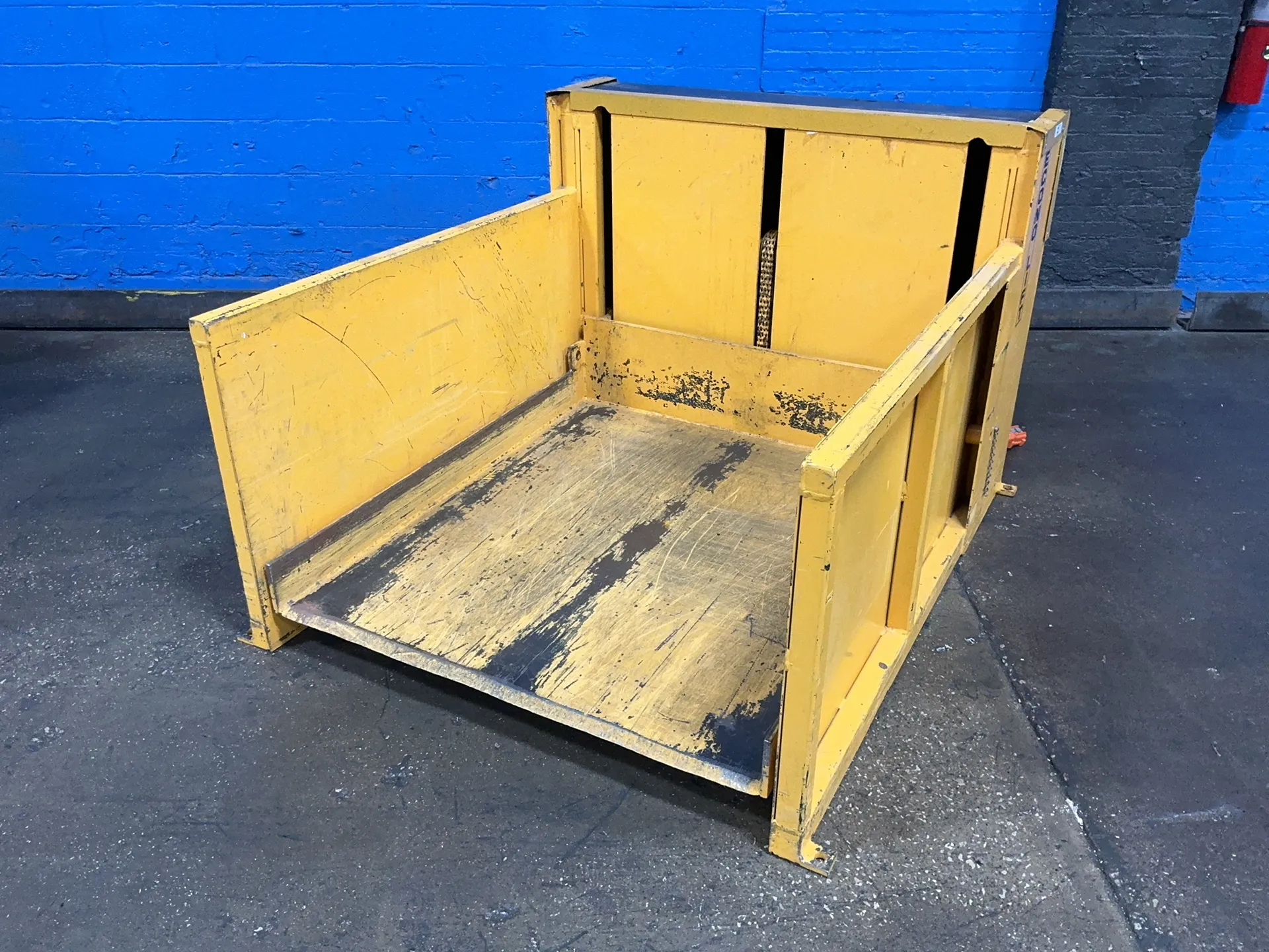 2,000 lb. Econo Lift, Drive-On Pallet Lift, 44" x 50" platform, w/ control pendant