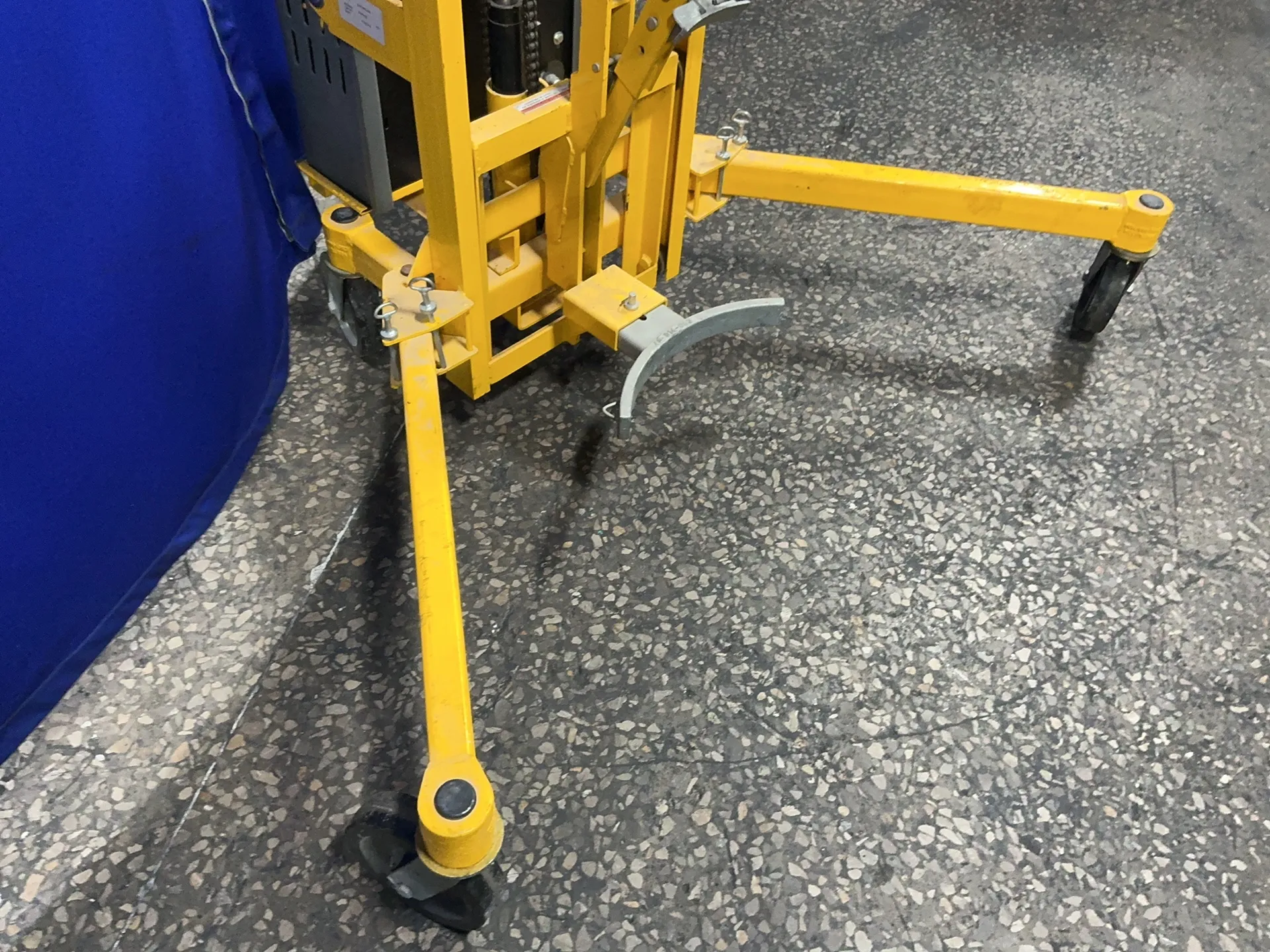 1,500 lb. Vestil #DCR-880-H-DC, Hydraulic Drum Transporter