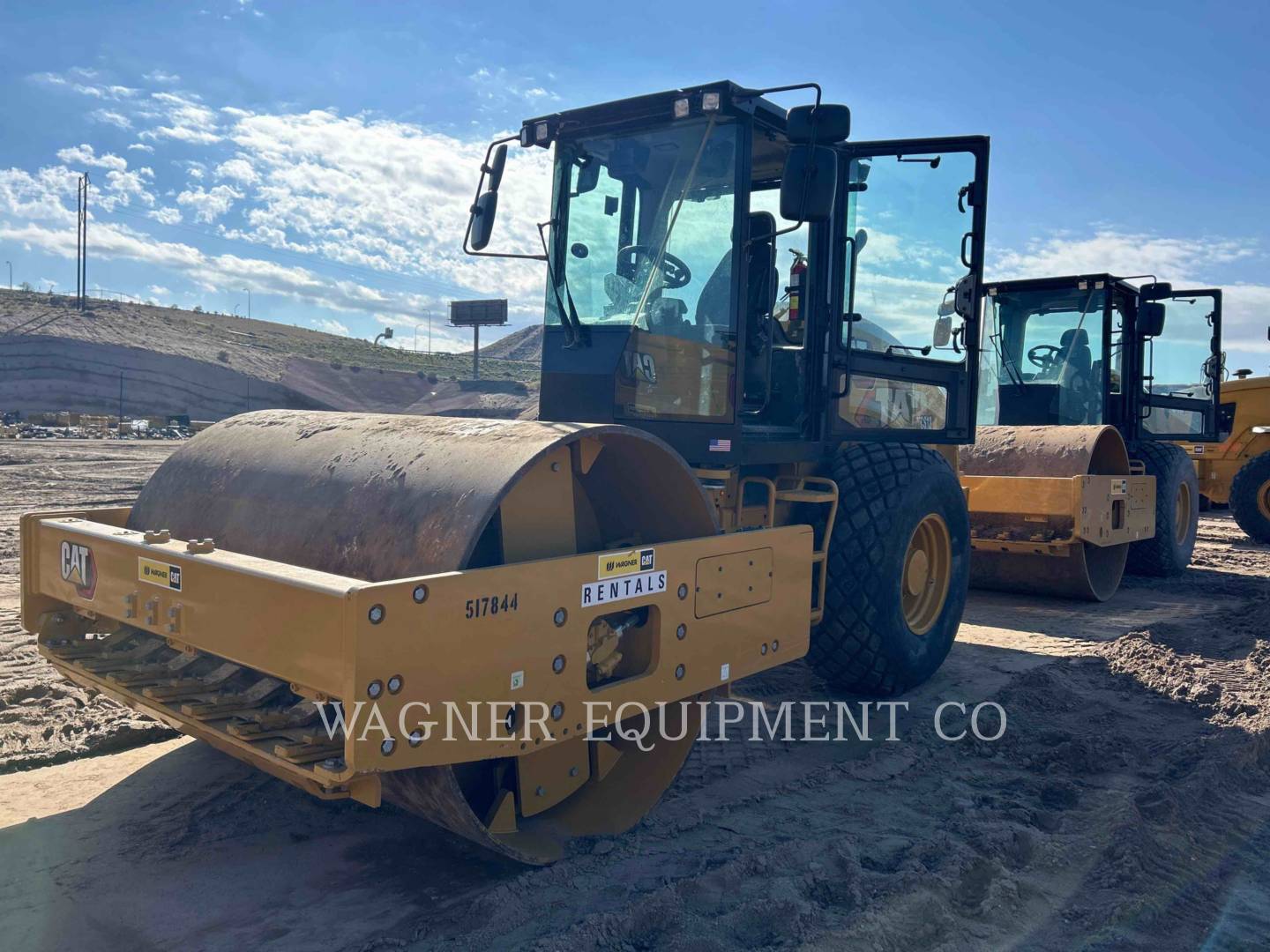 Caterpillar CS12, Compactor, 2796 hours, S/N: 37600174, 2024