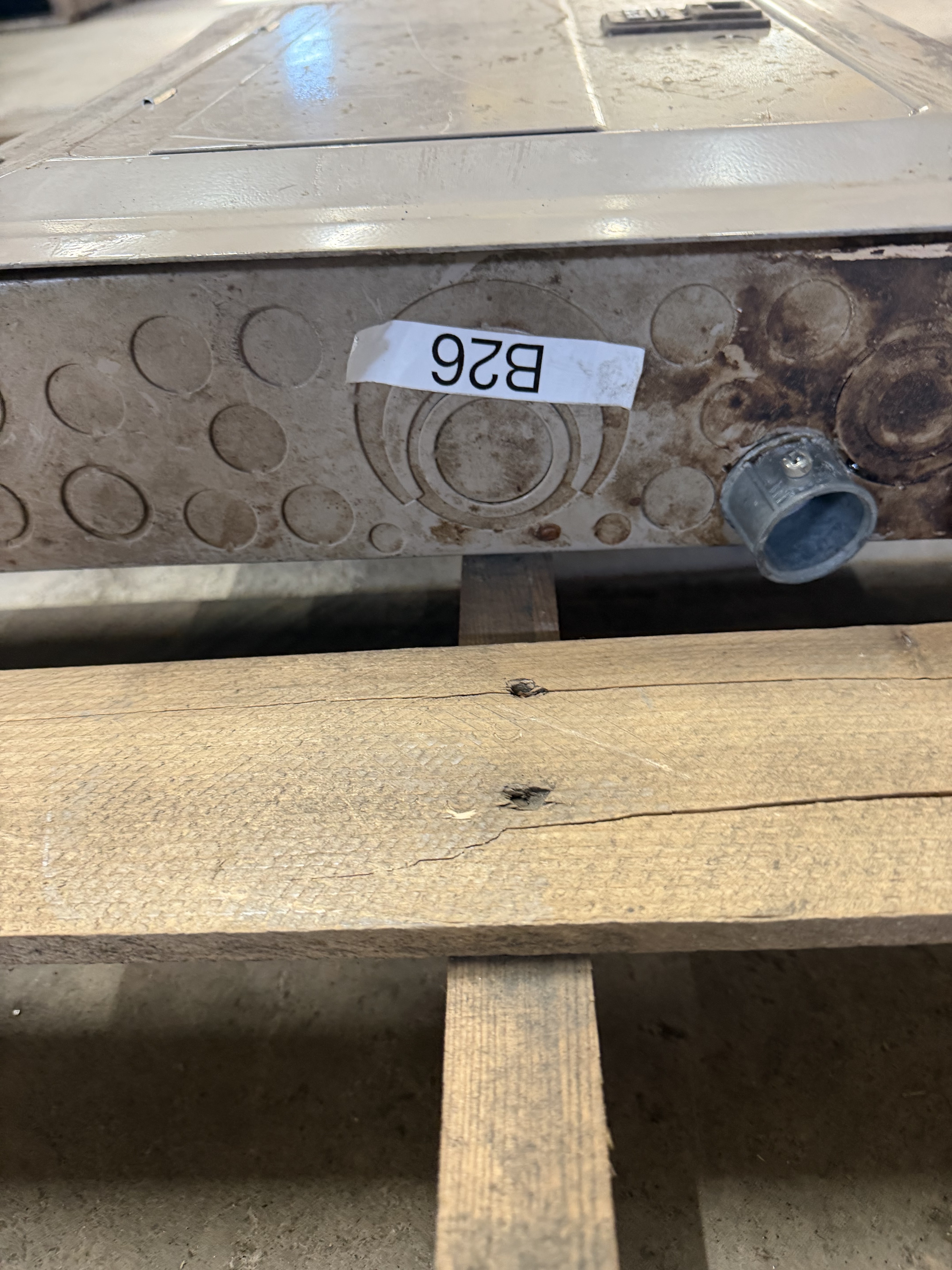 125 Amp. Cutler-Hammer, Type CH, Load Center, 125 Amp Max, 24 Space, with 15, 20 and 30 Amp CH Branch Breakers
