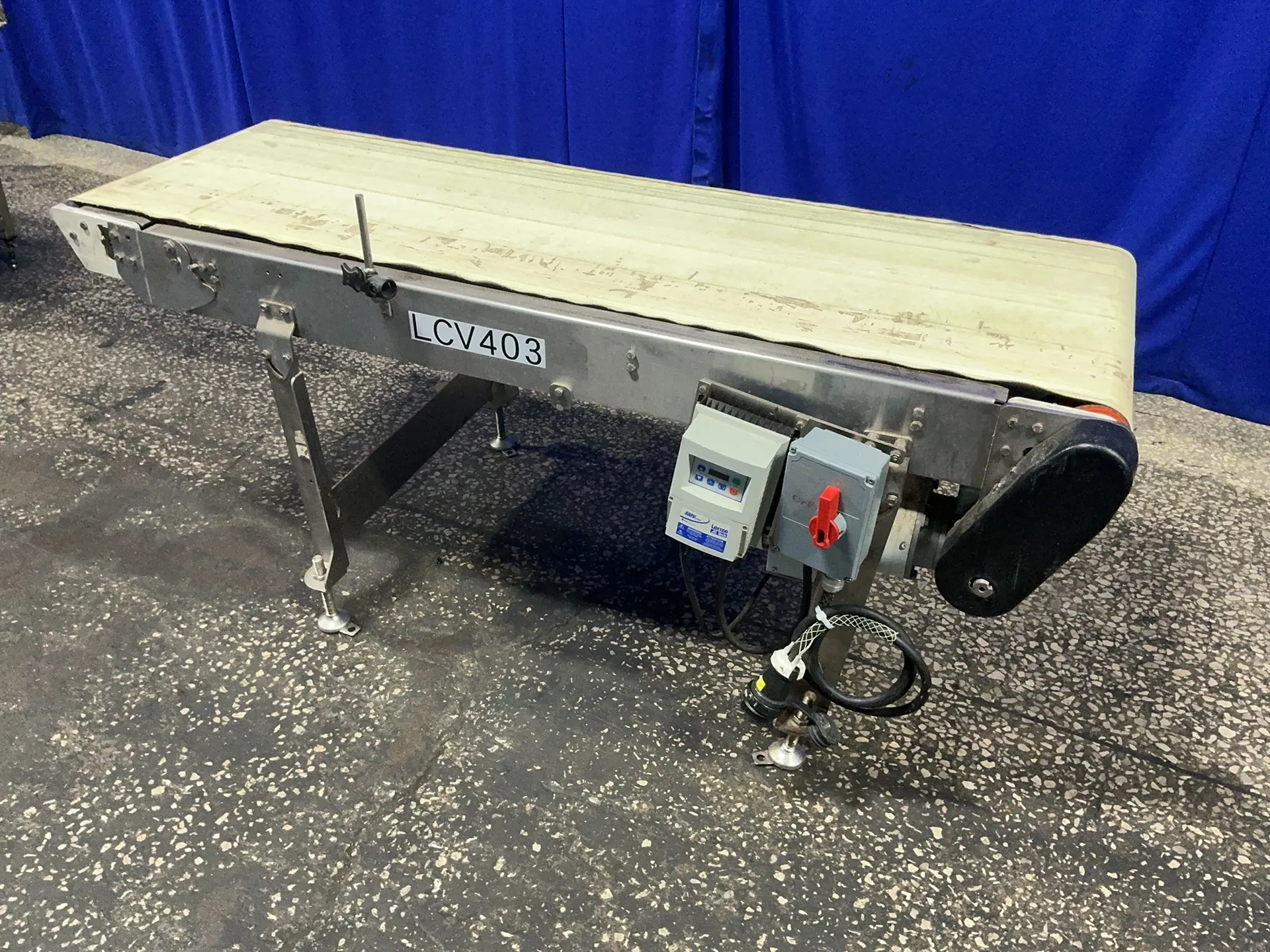 72" x 23", conveyor belt, 1 HP, 1725 RPM, 230/460 V.