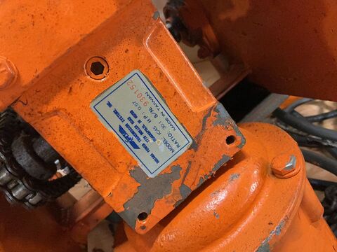 2 Ton, Yale and Saturn Engineering, hoists, 2 Ton Yale hoist, 4,000 LB capacity Saturn hoist, LOT of 2