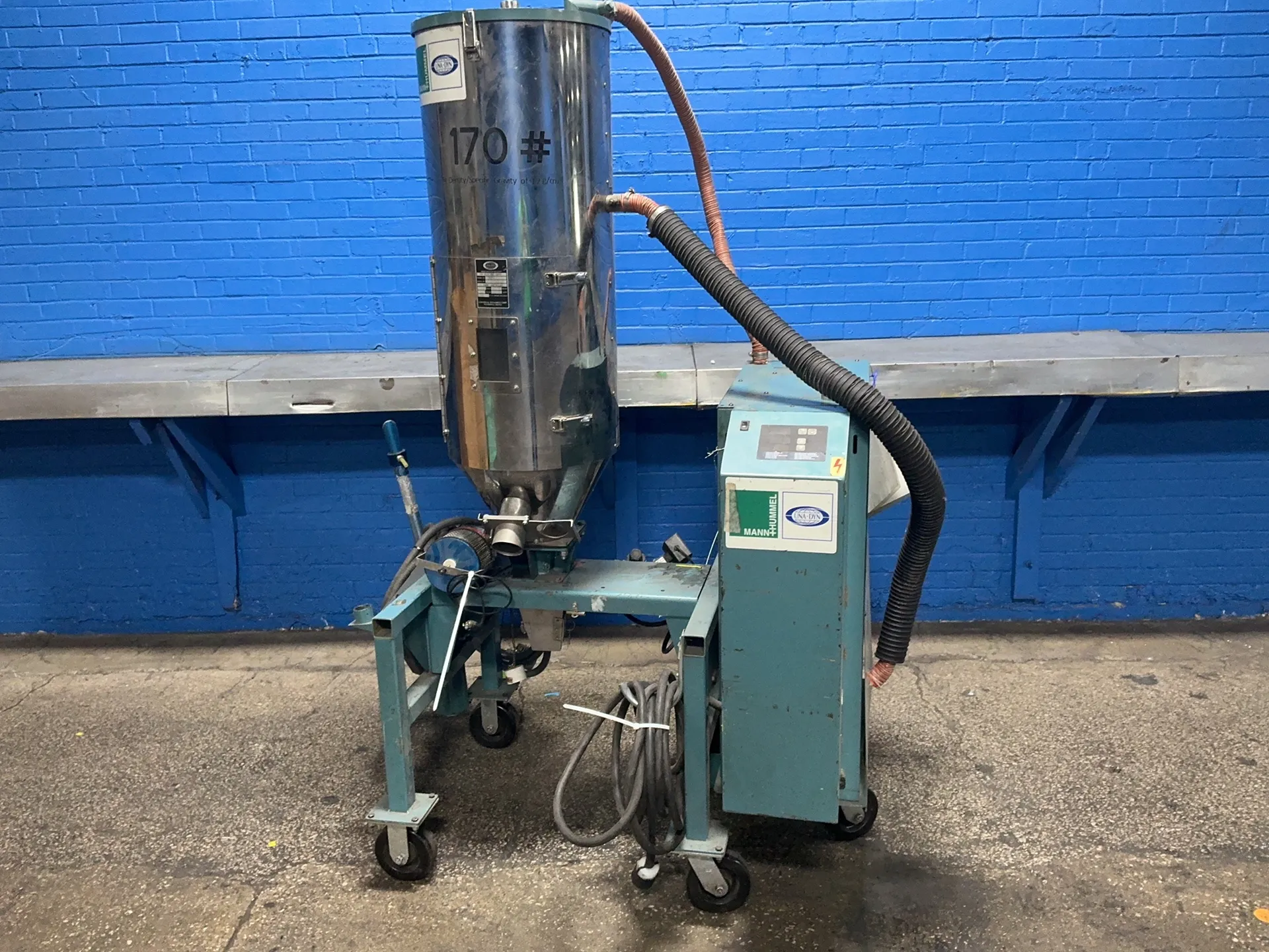 Una-Dyn #TSCA1111, dehumidifying hopper dryer, 100 lbs
