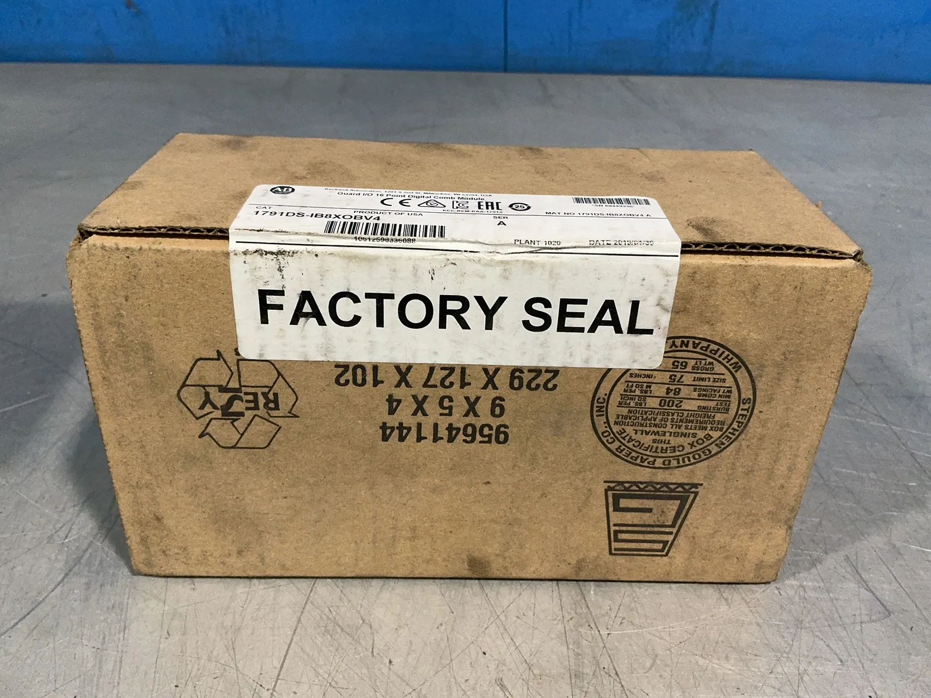 Allen-Bradley #1791DS-IB8XOBV4, Guard I/O 16 Point Digital Comb Module, new, 2019