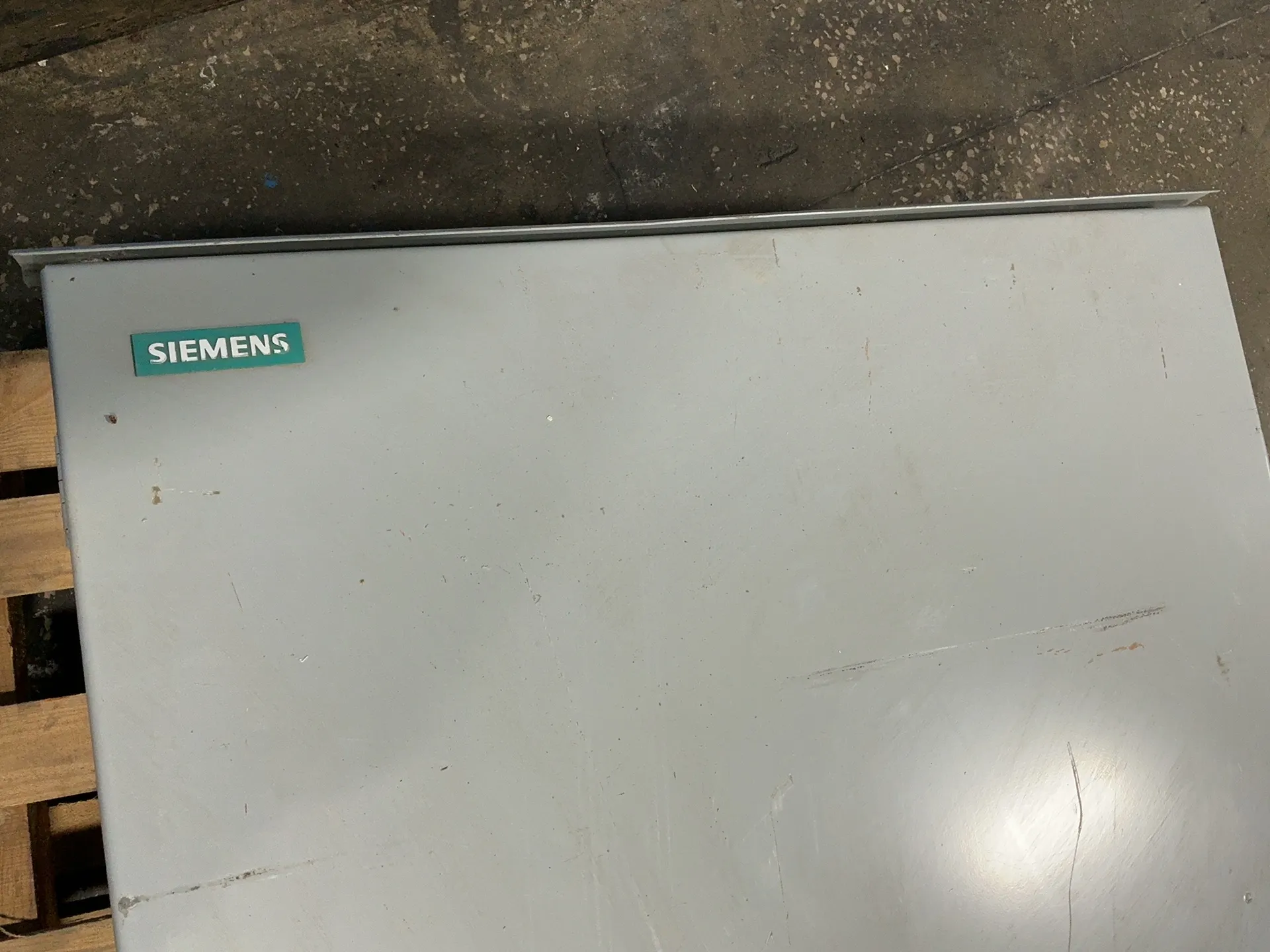 800 Amp. Siemens #012318P, Non Fusible Disconnect, 600 Volts