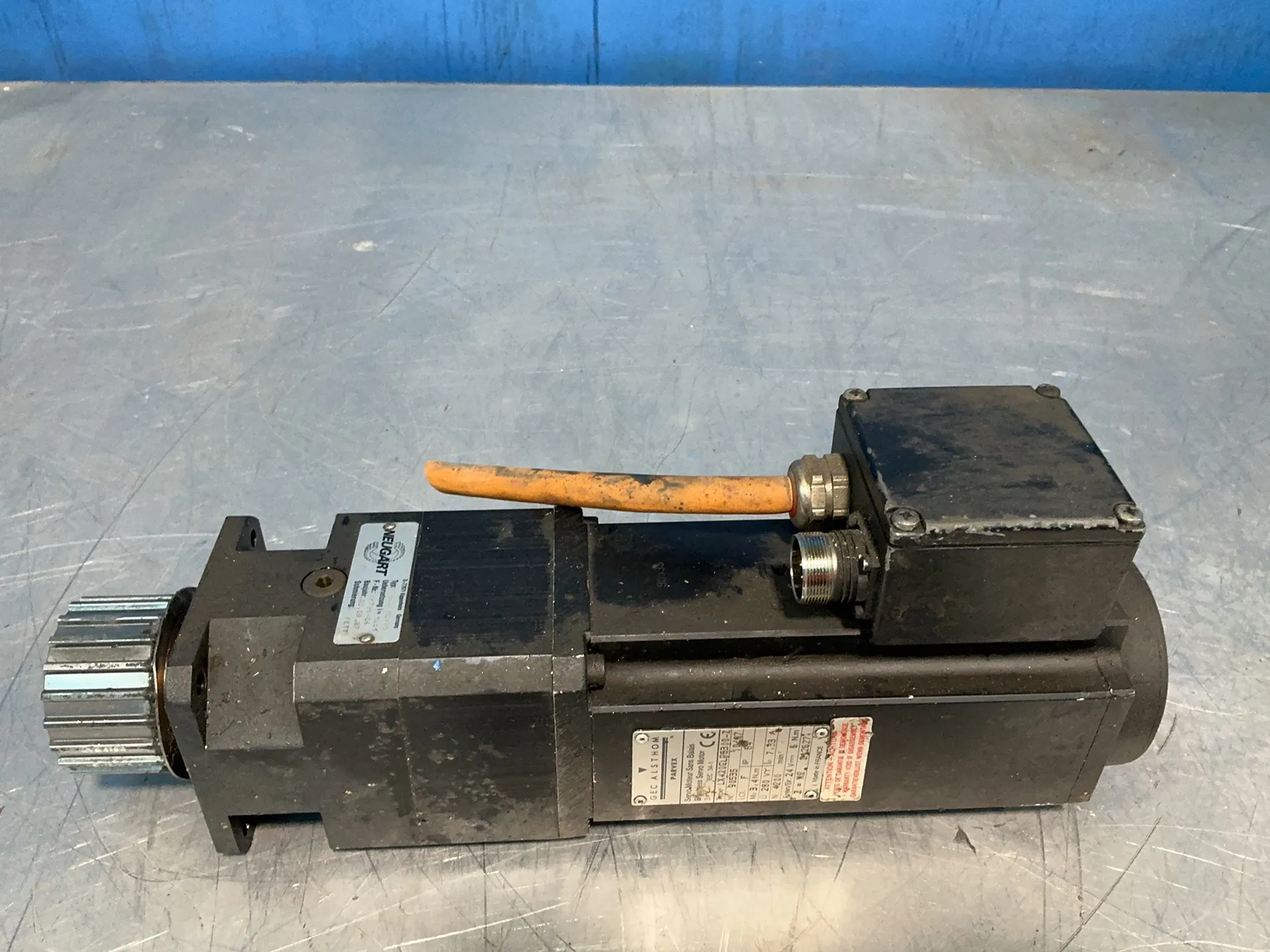 Parvex #LX420CLR6300-Z, Servo Motor w/ Neugart PL90S/MO/VO gearhead, 3 phase, 1997