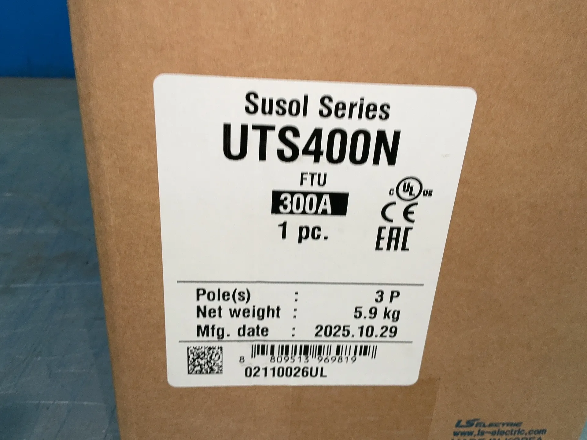 300 Amps, Leroy Somer Electric #02110026UL, UTS400N molded case circuit breaker, 240/480/600 Volts (5