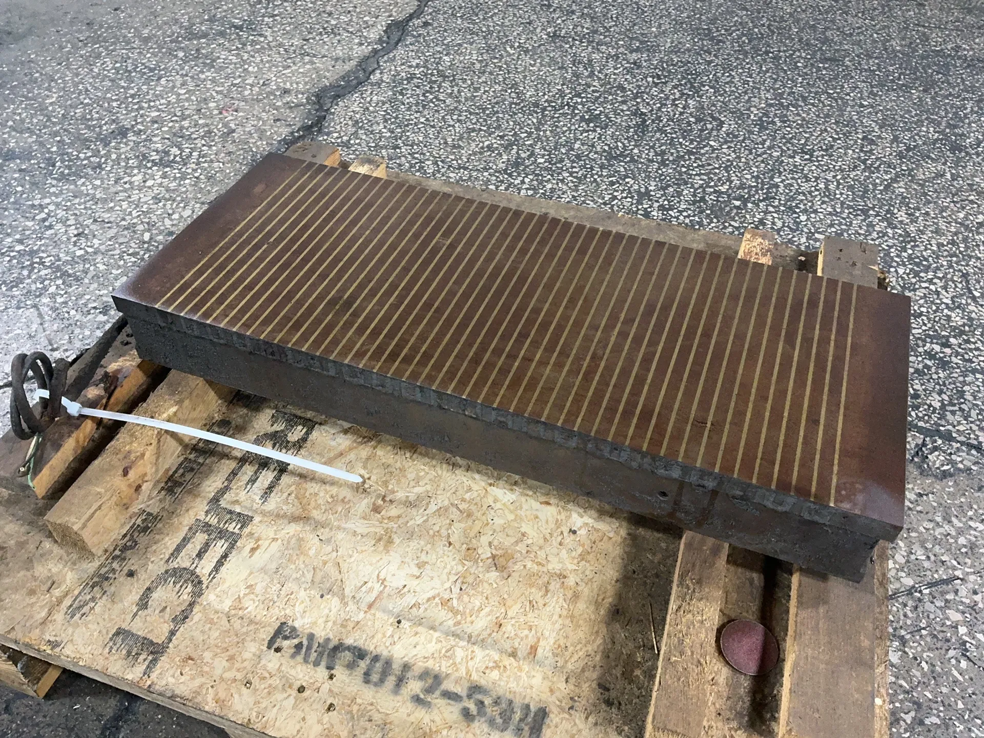 12" x 30" Magnetics chuck
