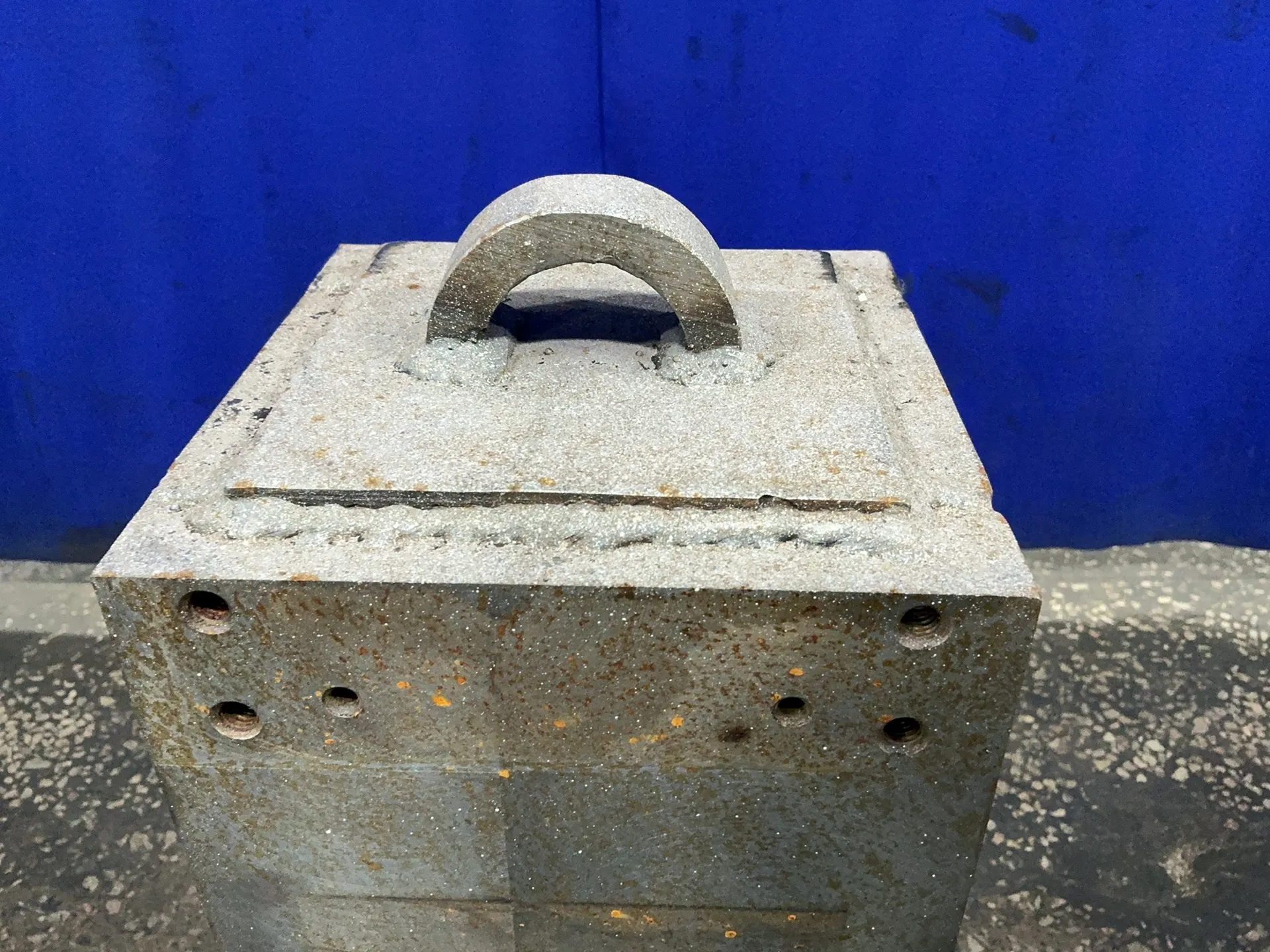 8" x 8" x 30" clamping tower tombsto, 18" x 18" x 1.5" base (2 available)