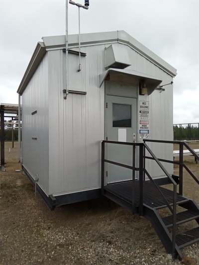 MCC, 400 Amp., 480 Volts, 3 phase, 16' x 12' x 13' building, heated, skidded, 2004