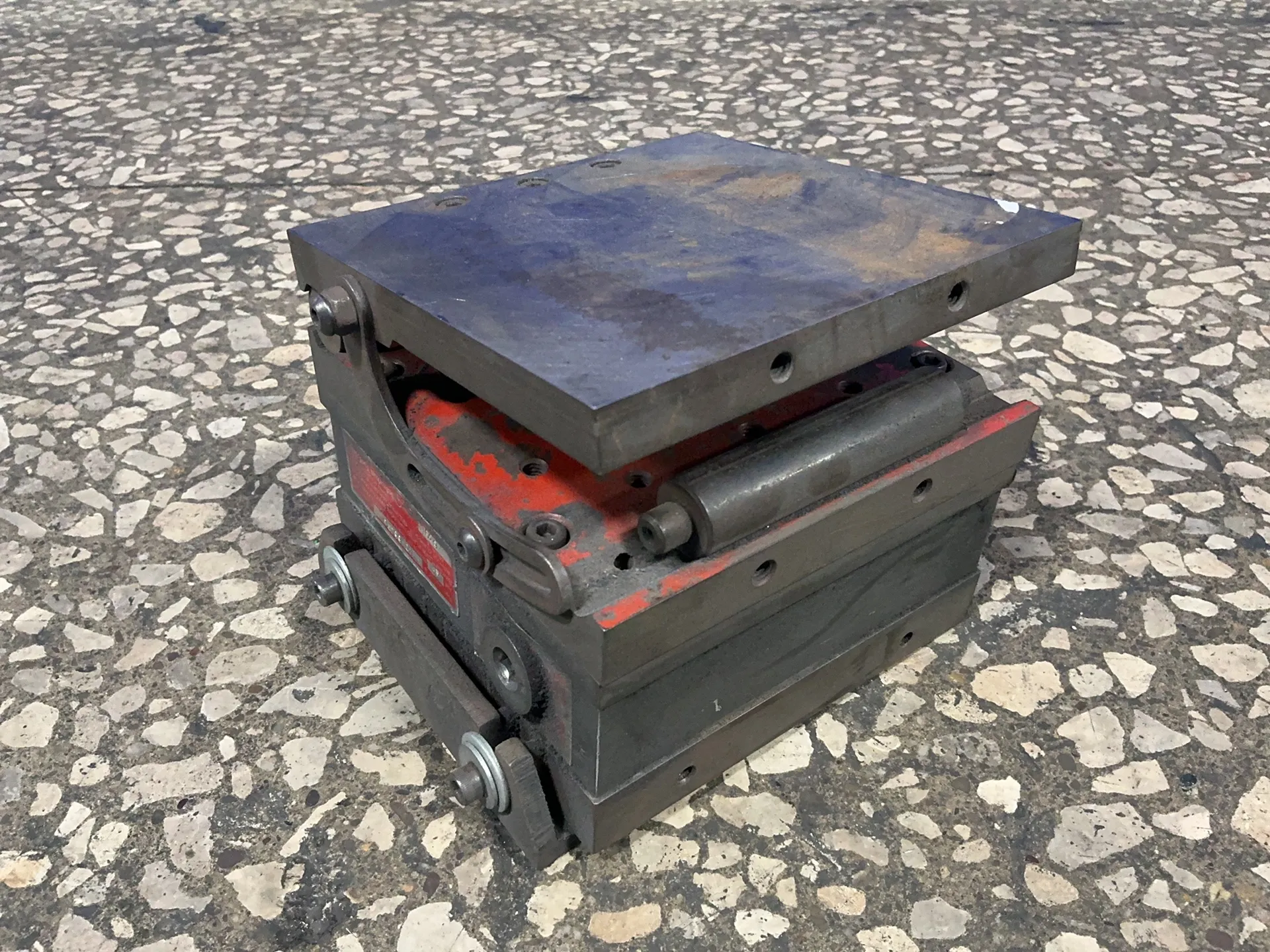 6" x 6" Suburban Tool #MC-66-FP, magnetic compound sine plate