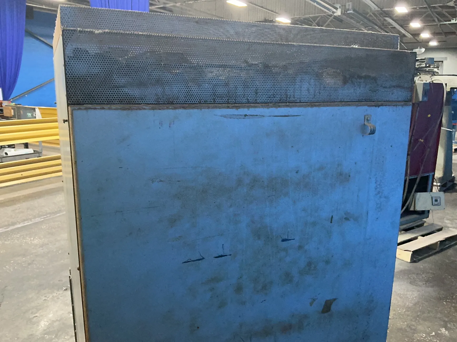 21" x 30" x 17" Wilt Industries #120SK, glass annealing oven, 208 V., 3 phase