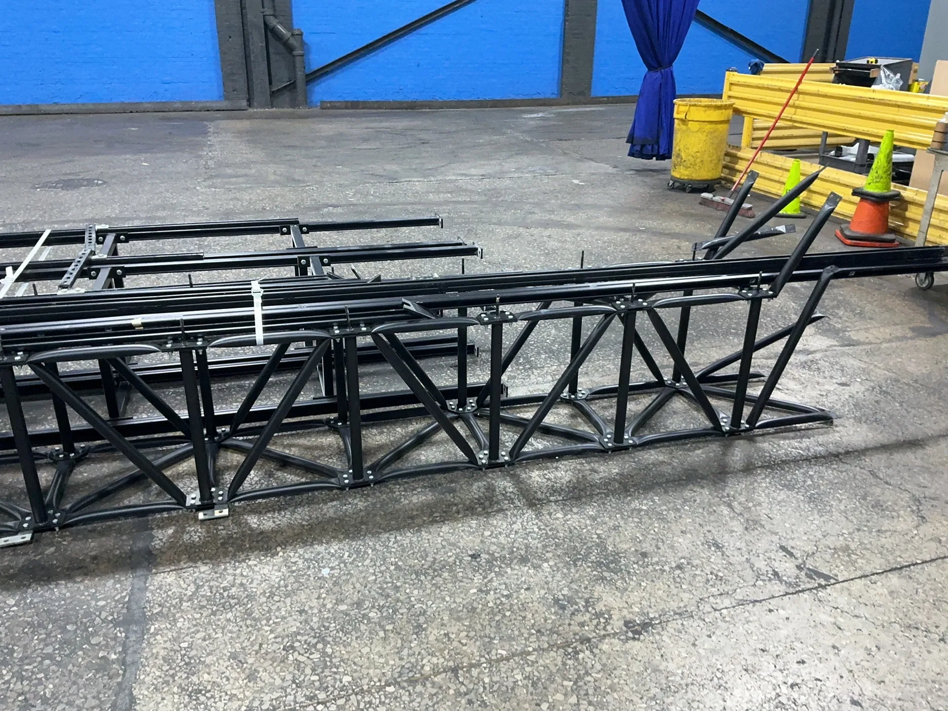 Platform Stage, (2) L Platform Uprights 154" x 23.5" x 59", Single Upright w/ Beam Connectors, Platform Mat