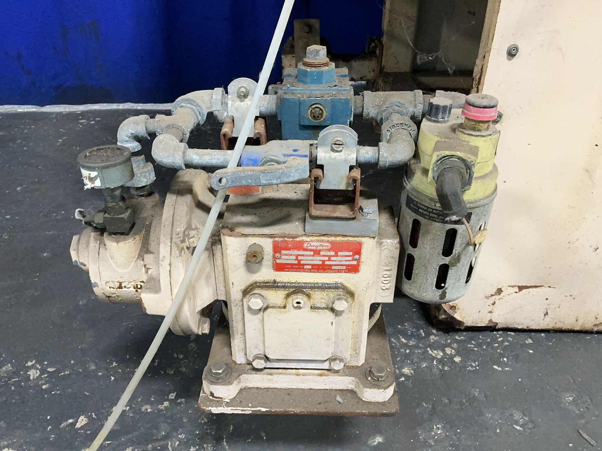 Oberlin #OPF04526, coolant pressure filtration system, 26" x 64", manual, Bodine 1/4 HP gear motor, 1.3/.65