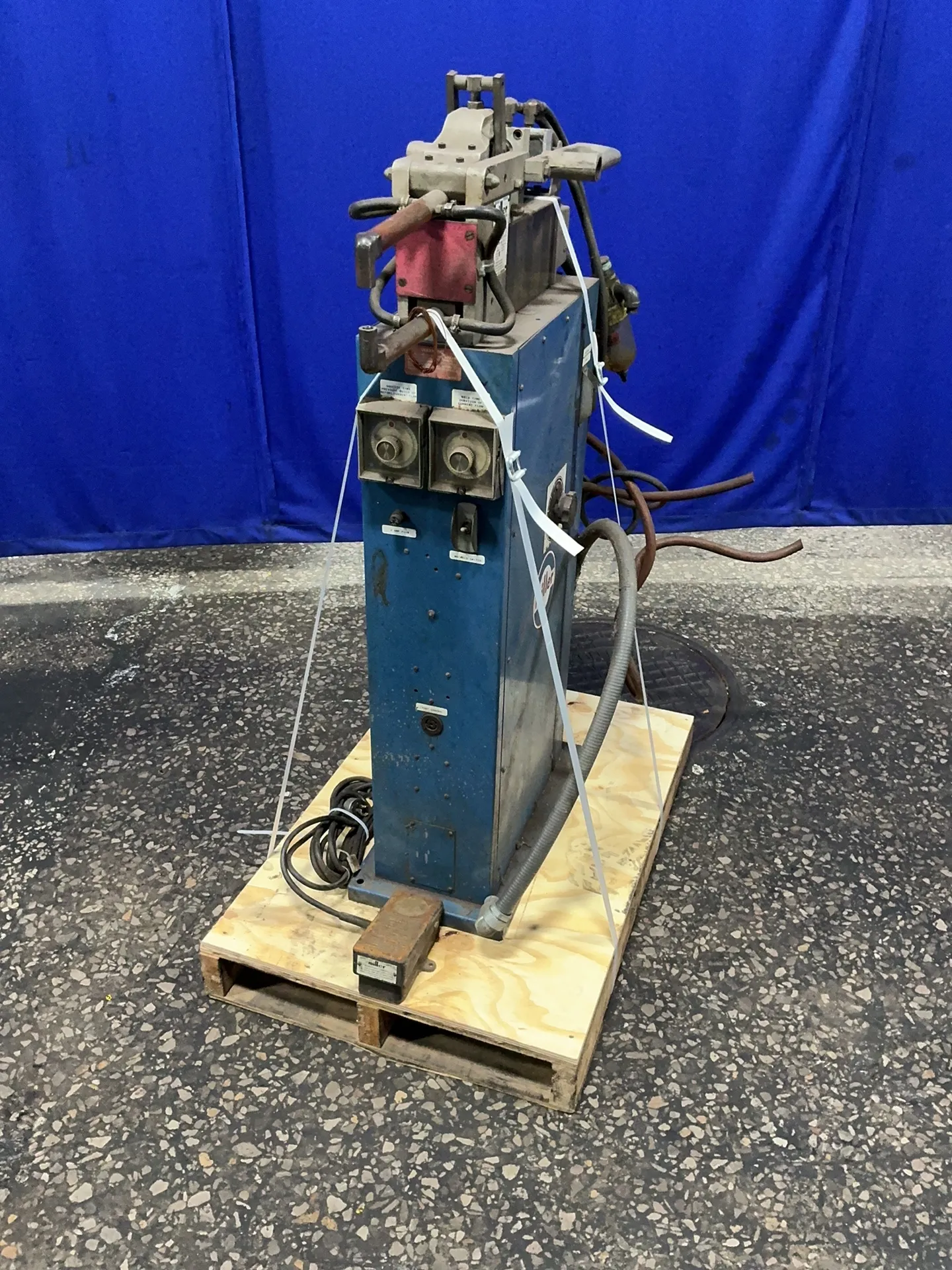 20 KVA Miller #MPS-20-AFT, portable spot welder, foot pedal, 460 V.