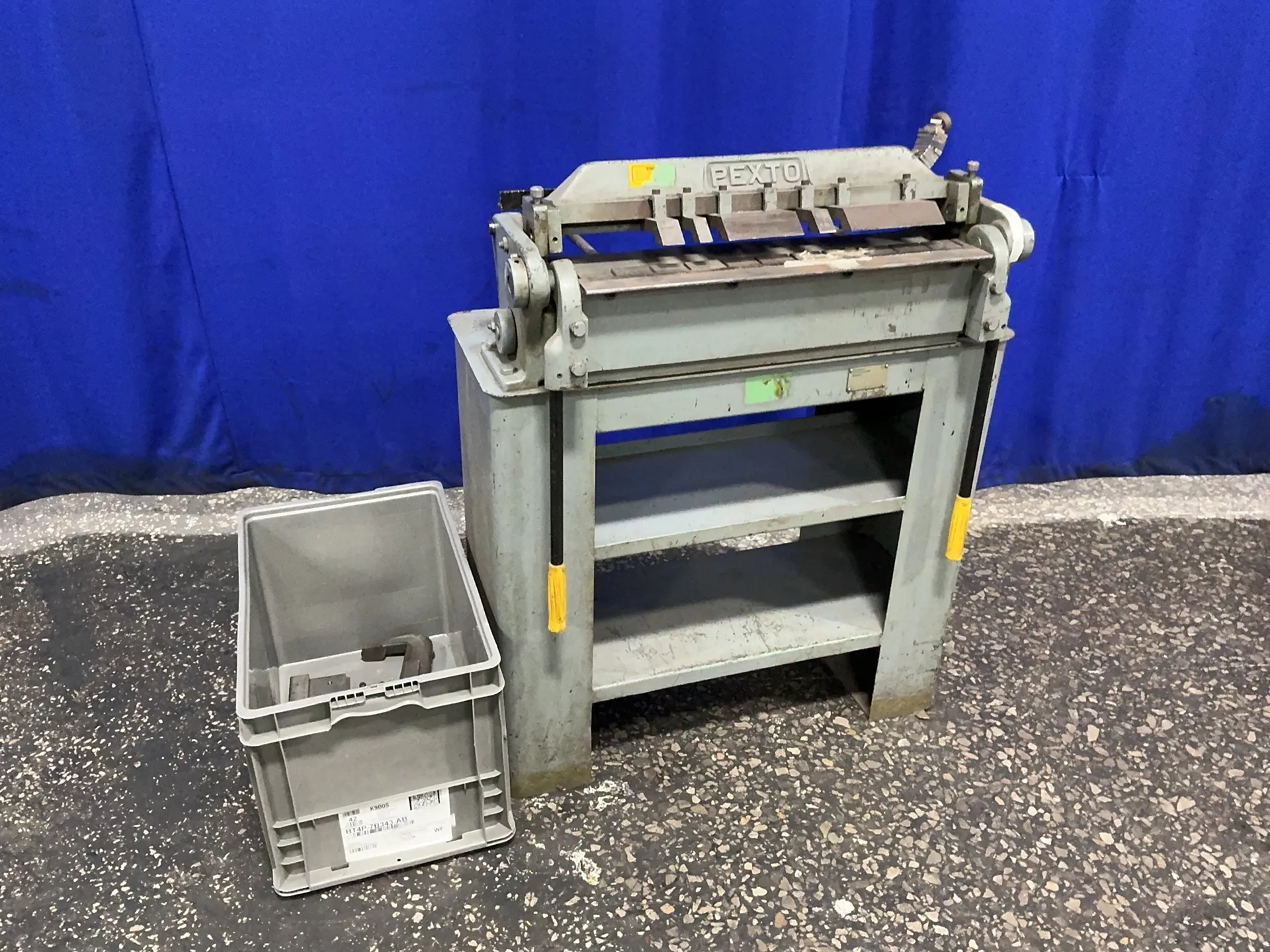 2' Pexto, finger brake, w/ tooling