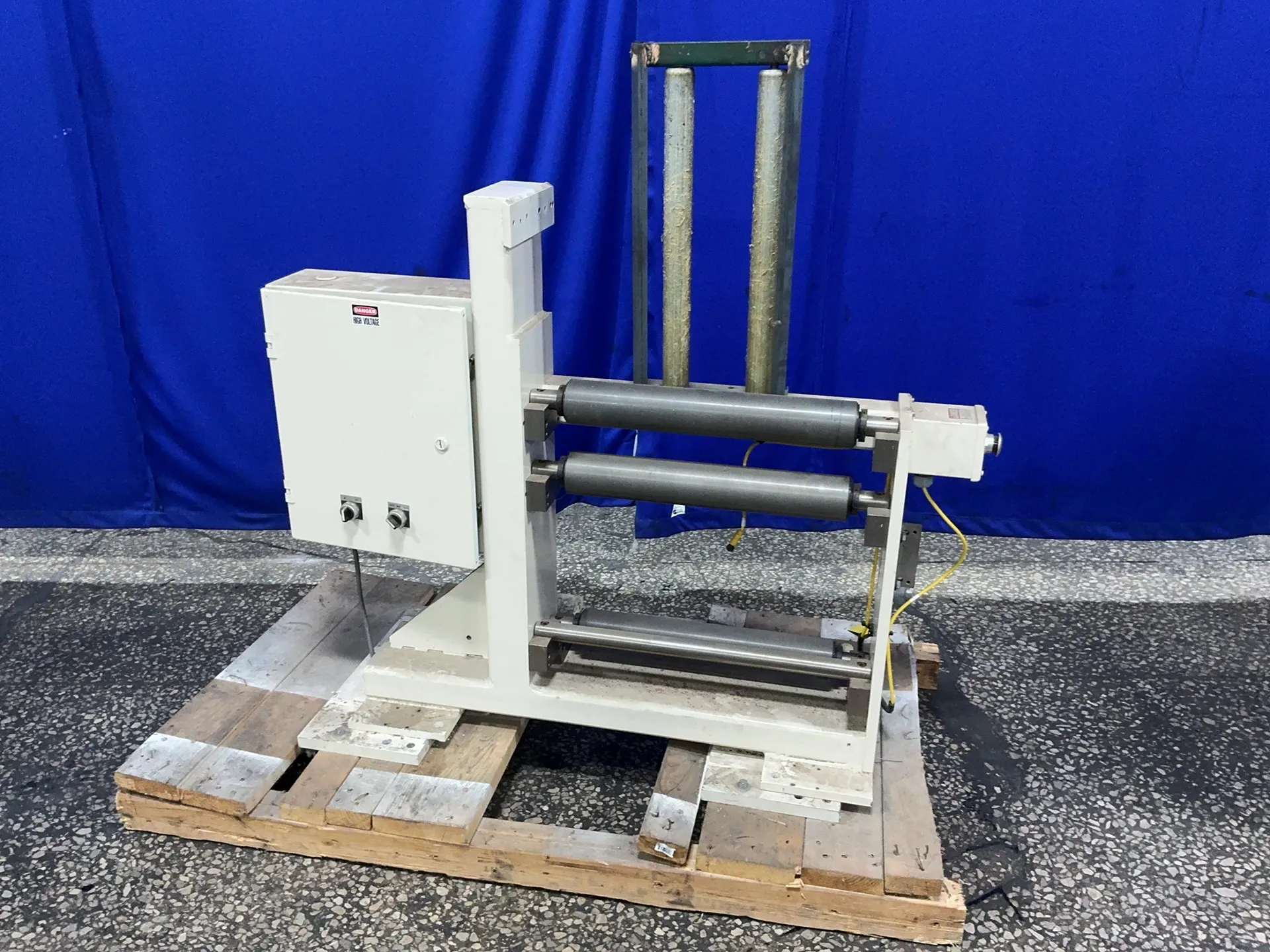 Accuweb #MT-ST-1006A, web turn bar unit, (3) 20" x 3" rollers, (2) 22" x 2" rollers, 115 V., 1 phase