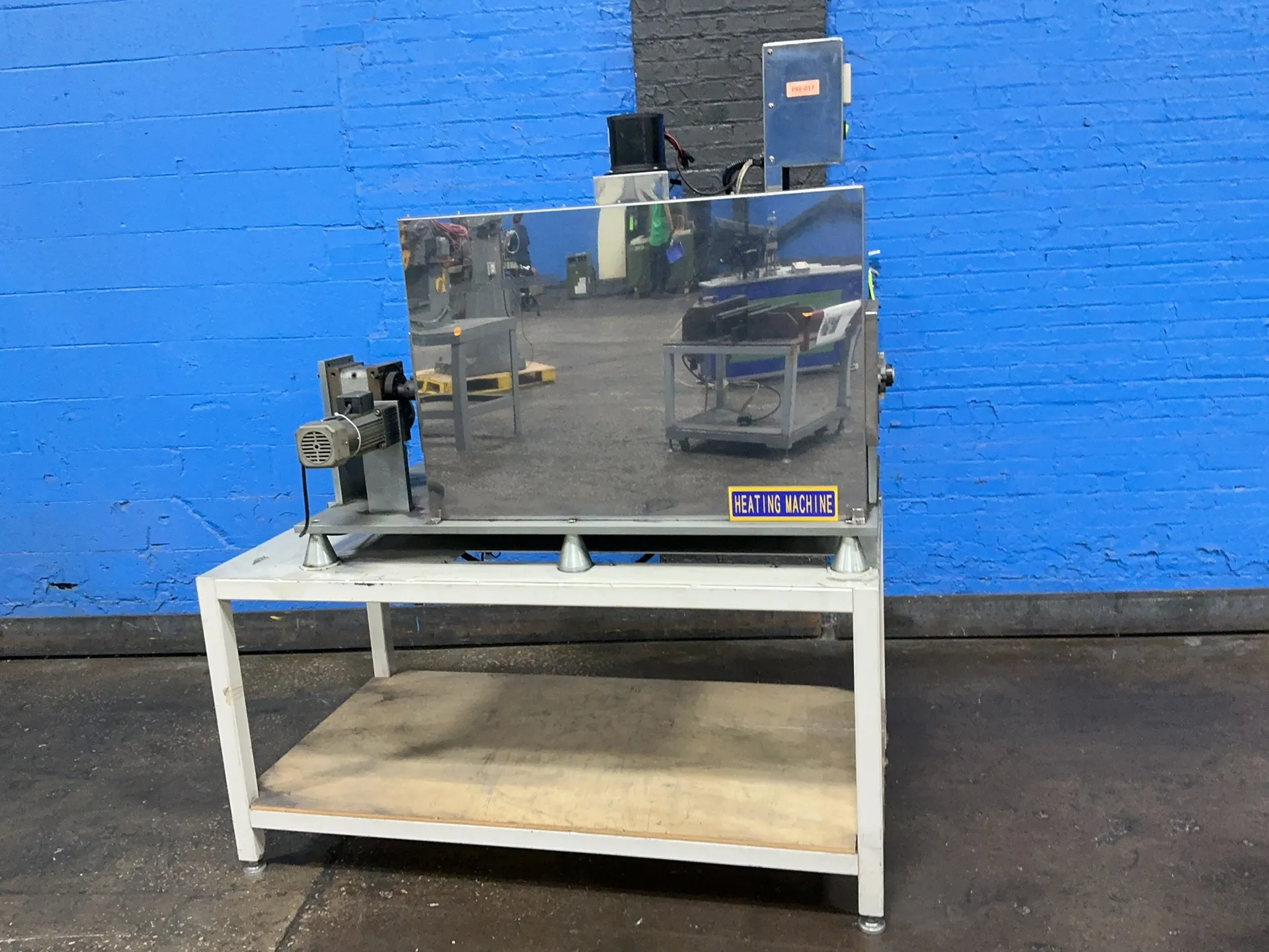 Heater #70DS-24-270-R1/2DE, 1.5" x 38" conveyor belt, 1/8 HP, 1670 RPM, 100 width, 110/220 V., 1 phase, 2013