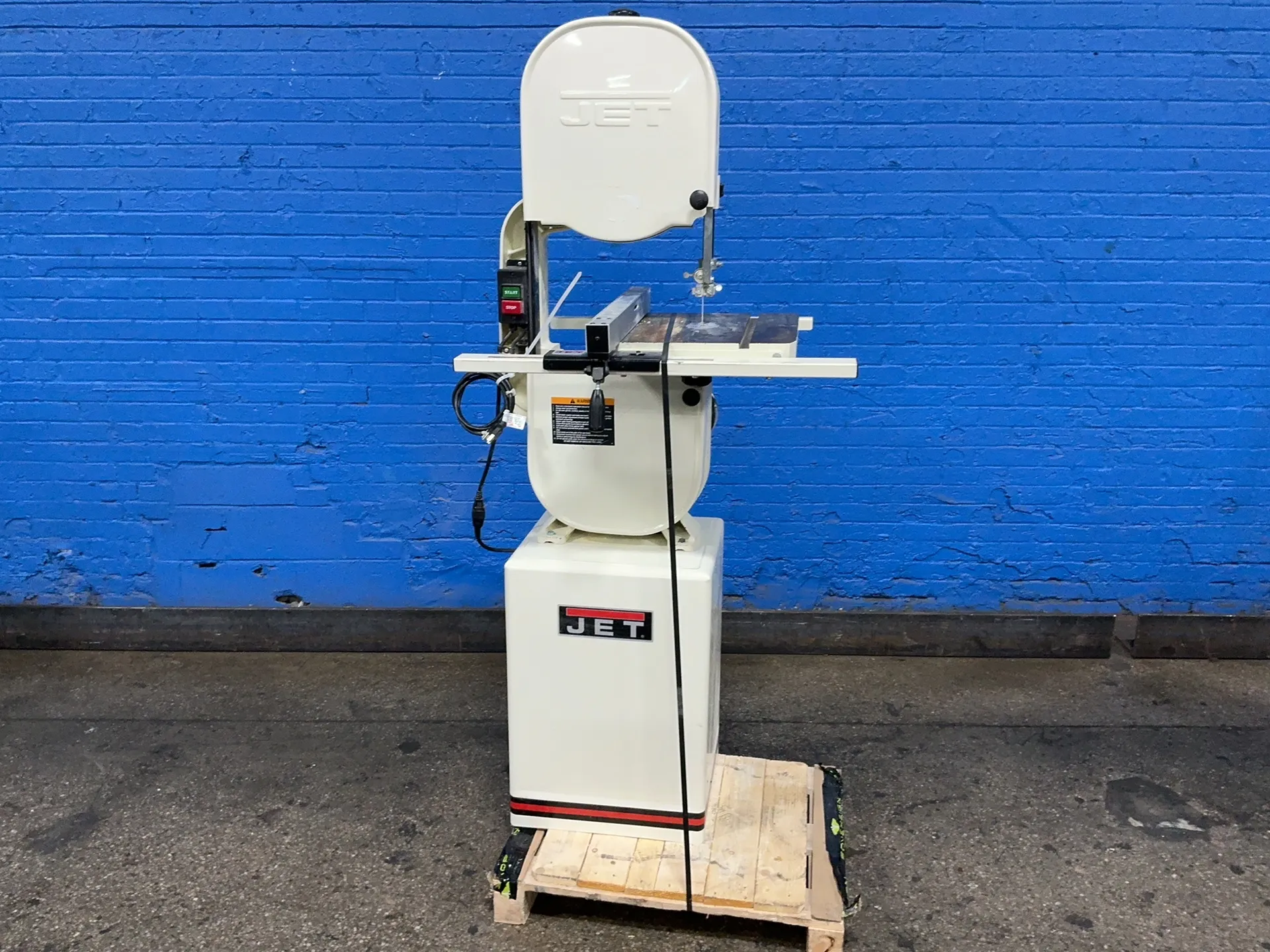 14" Jet #JWBS-14CS, vertical band saw, 15" x 15" table, 1720 RPM, 115/230 V., 2008