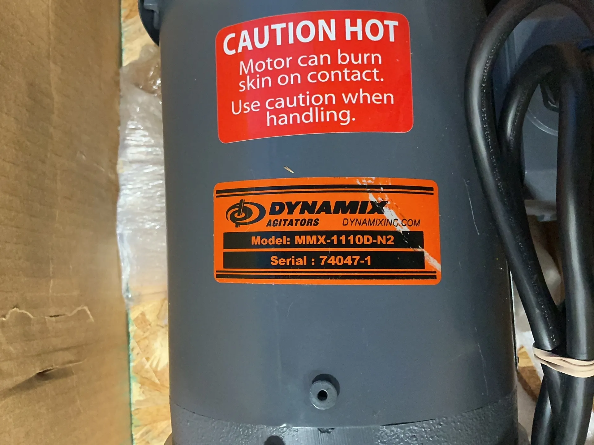 1 HP Dynamix #MMX-1110D-N2, agitator, 28" rod length, 115/208-230 V. (3 available)