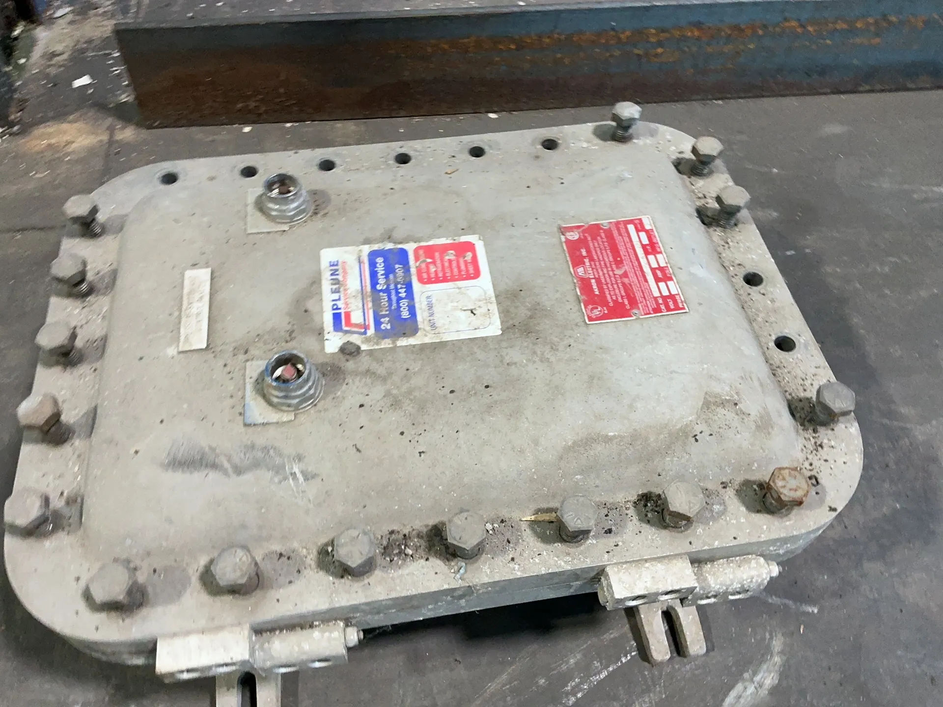 Akron Electric #CXJ12186-H2-N1-2R1, carcasa a prueba de explosión