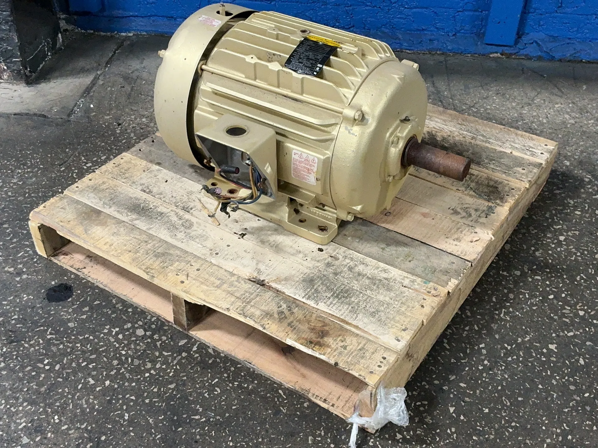 15 HP 1765 RPM Baldor #EM2333T, Frame 254T, TEFC, Super-E, inverter ready, 3 phase, 60 Hz, 230/460 Volts