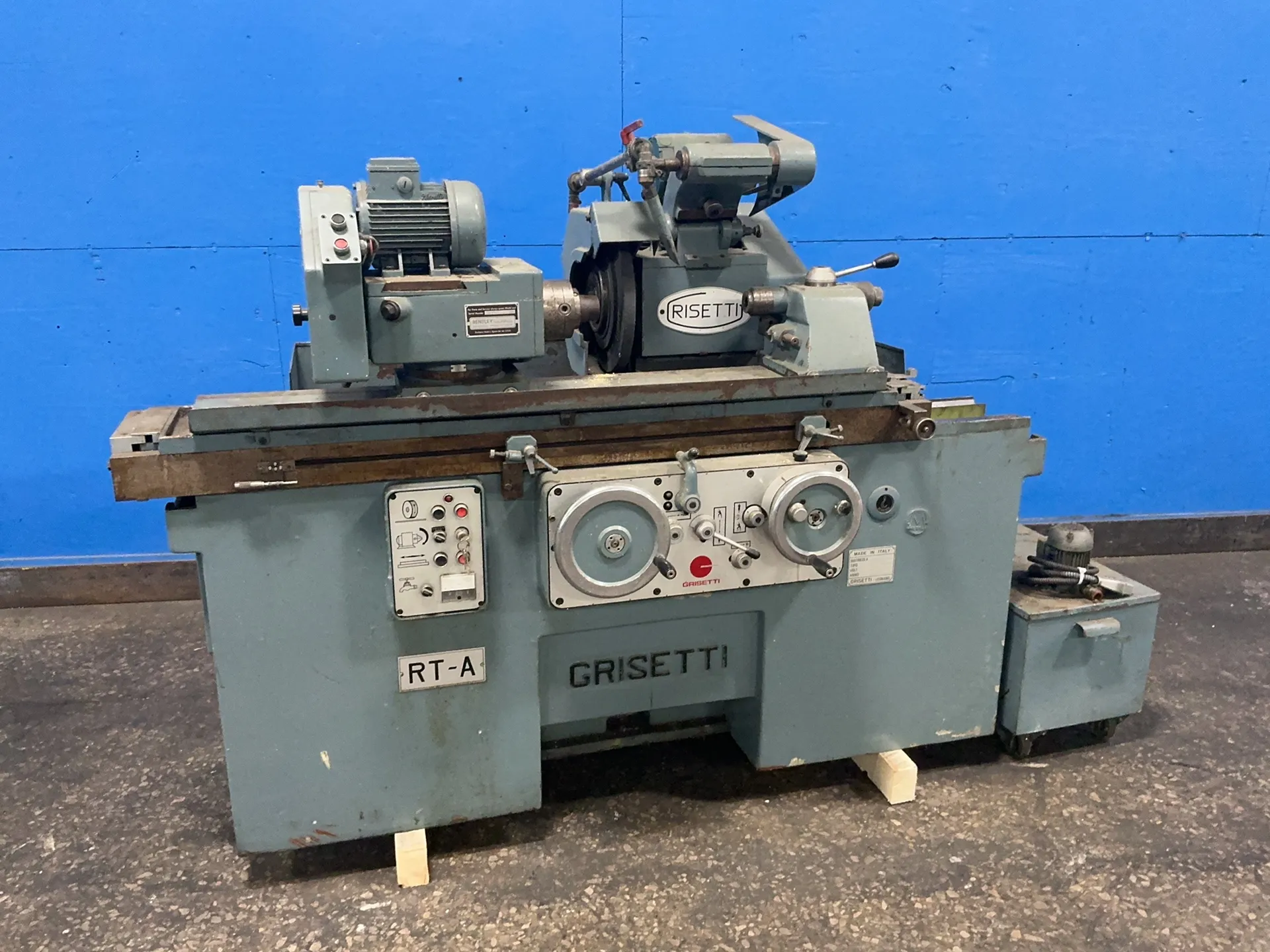 14" Grisetti #RTA800, cylindrical grinding machine, .5 HP, 1140 RPM, 1979
