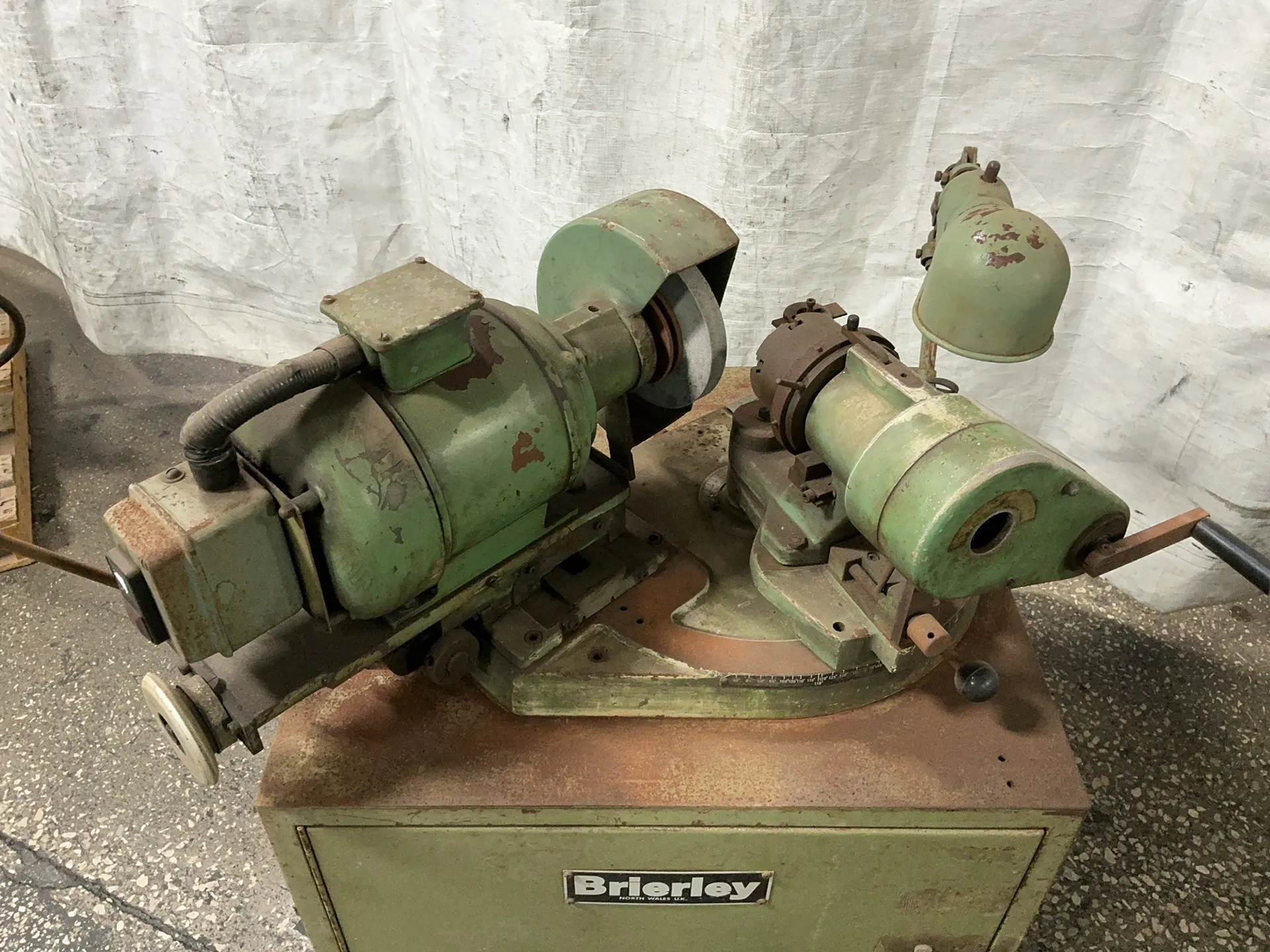 Brierley, twist drill grinder, 250 width, 2850/3440 RPM