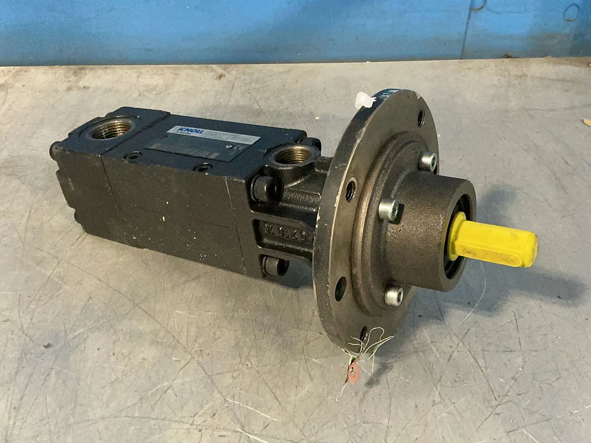 Knoll #KTS-25-38-T-G-KB, Screw Pump, 2022