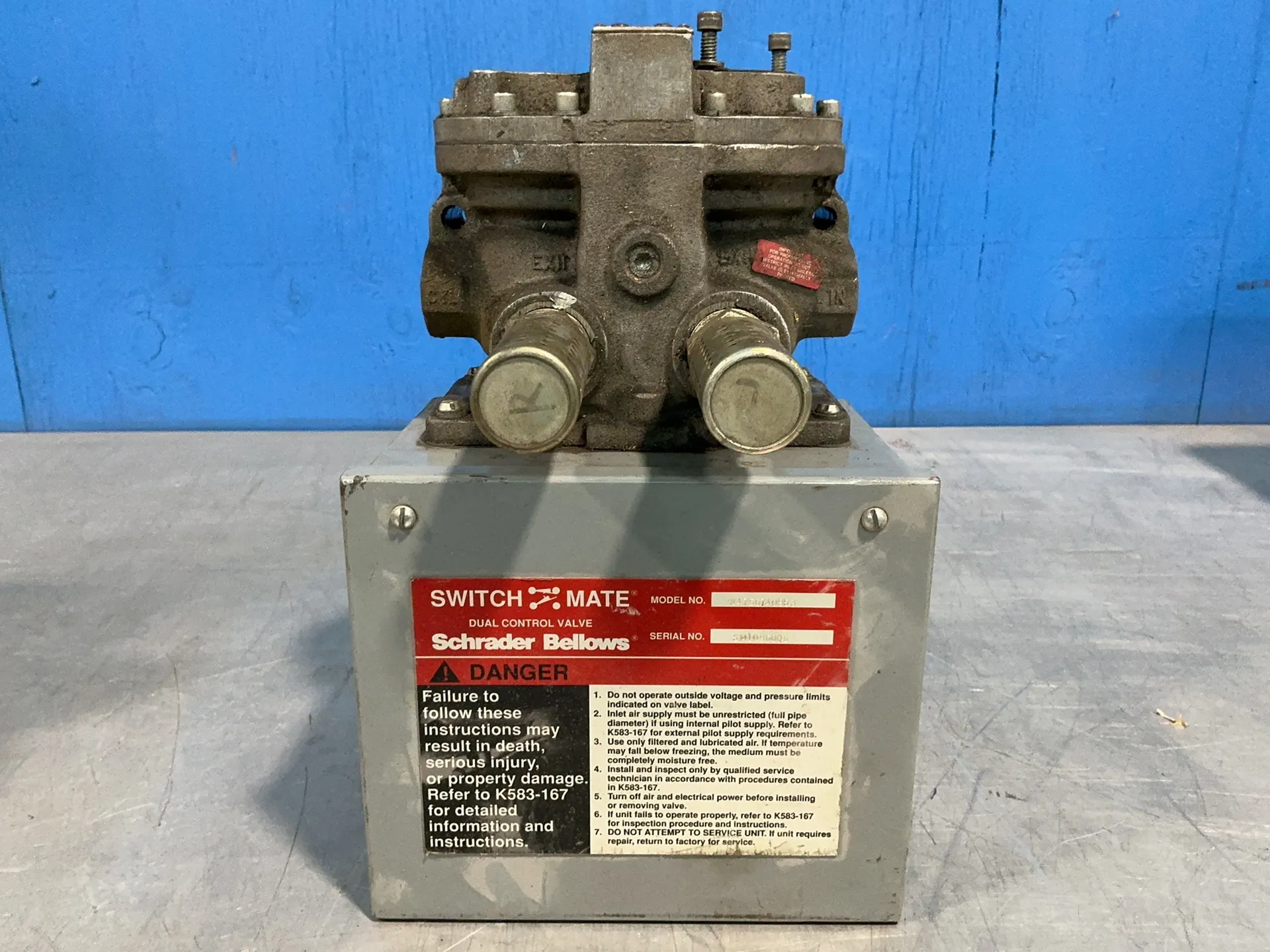 Schrader Bellows #N4756740953, Switch Mate Dual Control Valve, 140 PSI, 12 width, 110/120 V.