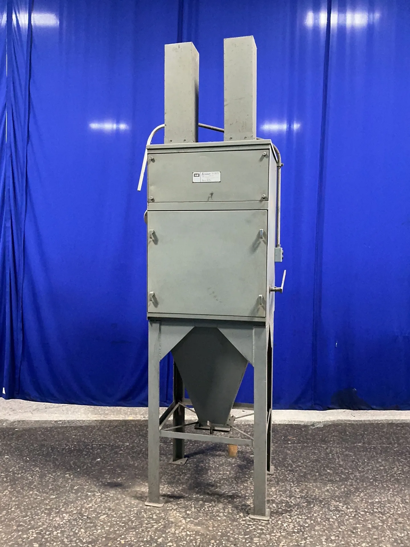 American Air Filter, Dust Collector, 27" x 30" x 74"