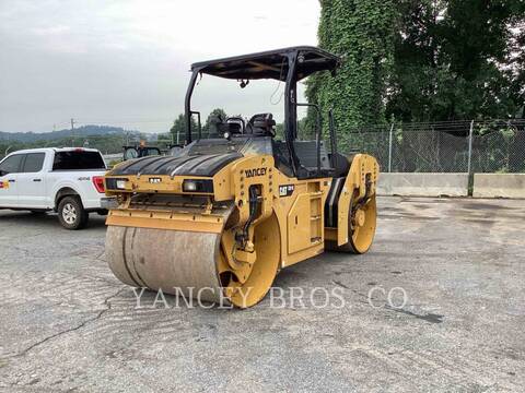 Caterpillar CB10, Compactor, 4979 hours, S/N: NPP00157, 2018
