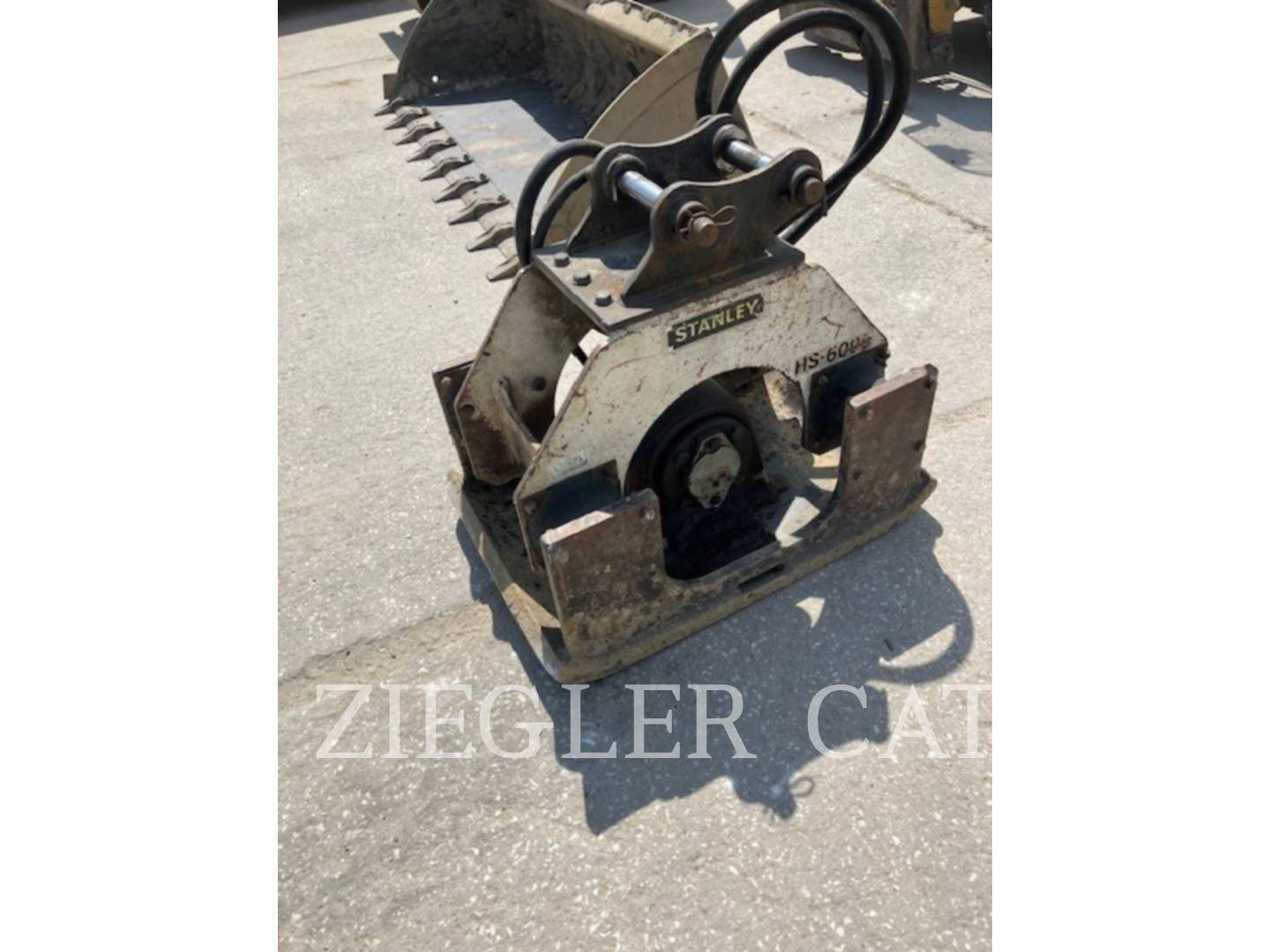 Stanley Hydraulic Hammers HS6100, Compactor, 1500 hours, S/N: 7211, 2000