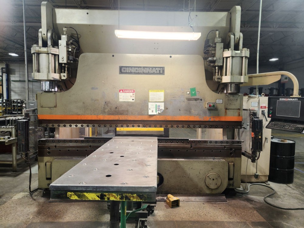 350 Ton, Cincinnati #350AFX10, CNC press brake, 12' overall, 126" between housing, 10" stroke, 10" throat