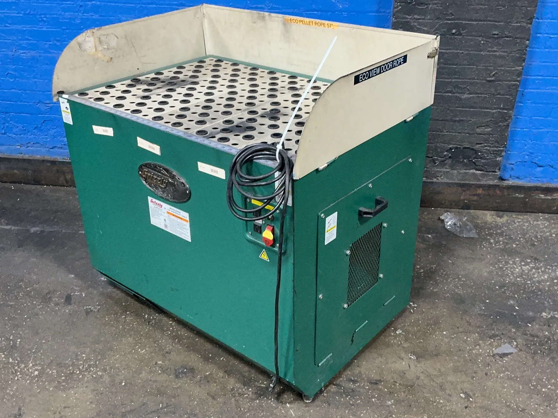 28" x 39" Grizzly #H2936, Downdraft Table, 1/2 HP, 1725 RPM, 120 V., 2020