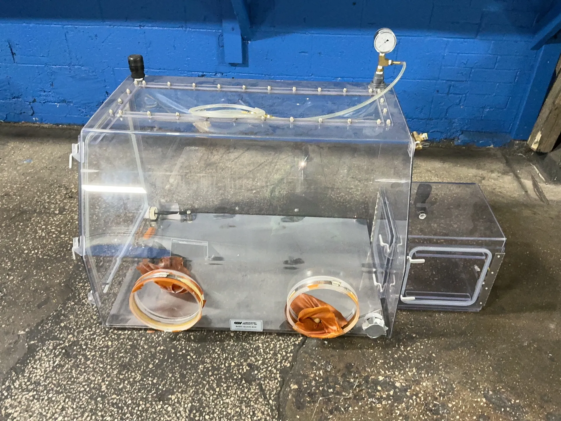 Coy #PGB, Basic Glove Box, plastic, 21" x 35" x 21", 3 psi
