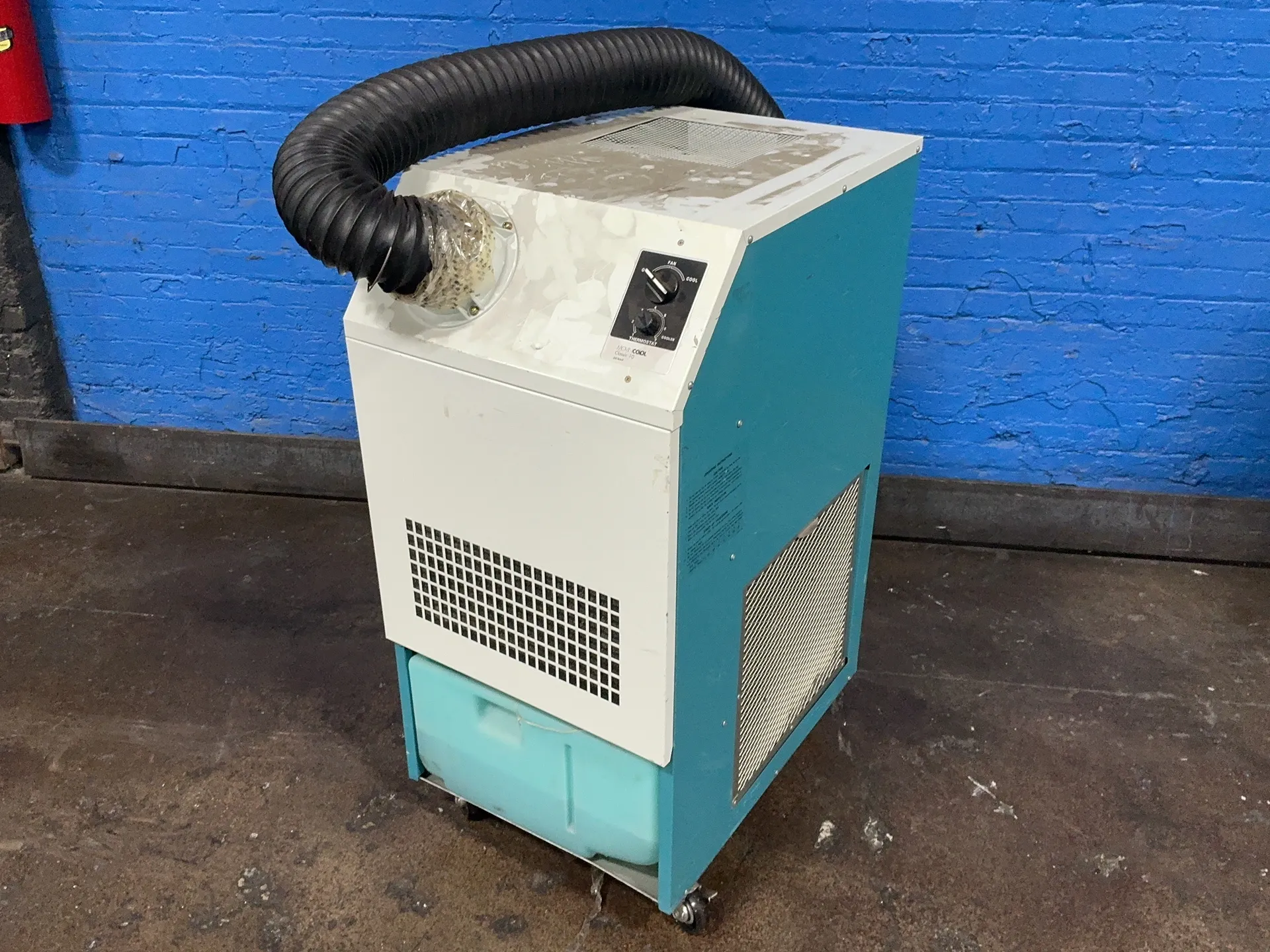 Movicool #10SFU-1, Spot Cooling System, 10000 BTU/H, R-22, 1.1 KW, 115 V.