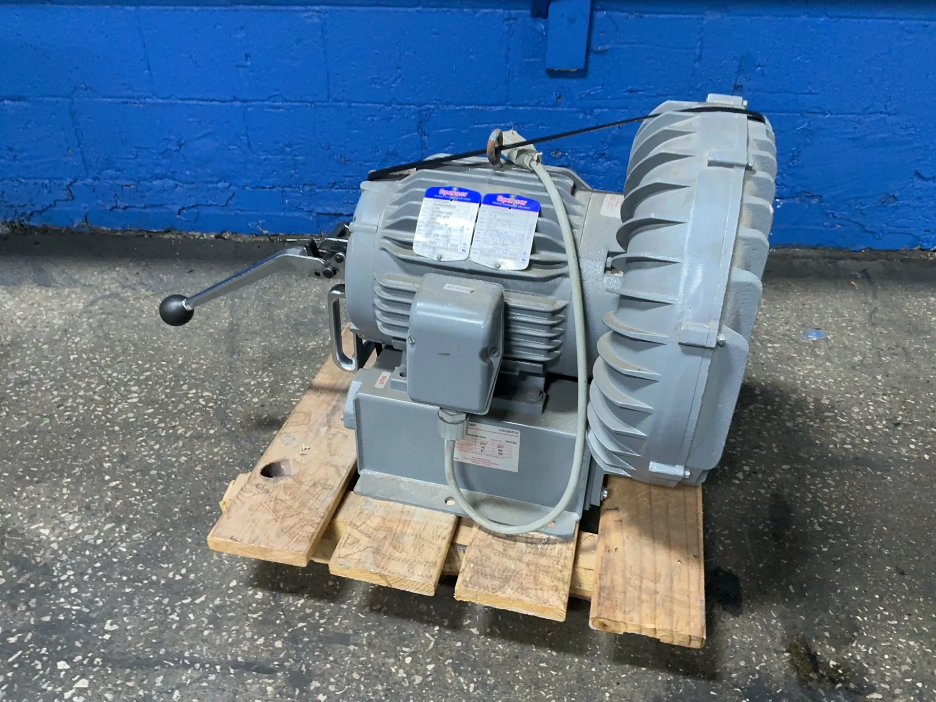 370/307 cfm, Spencer #VB055B-303, Blower, 6.25-7.5 HP, Multi-Voltage