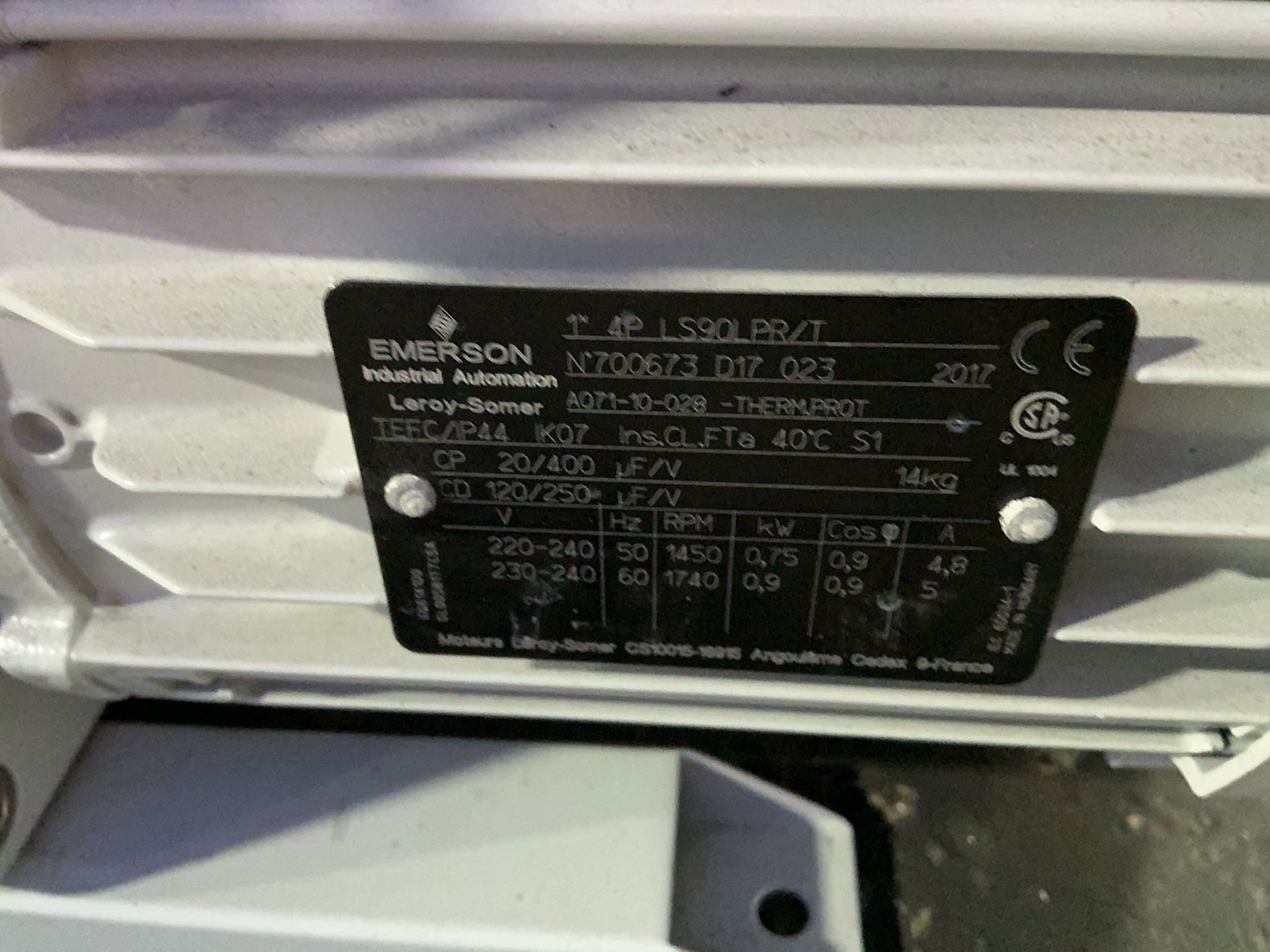Edwards #E2M30, Pump, 0.9 KW, 1740 RPM, 230-240 V.