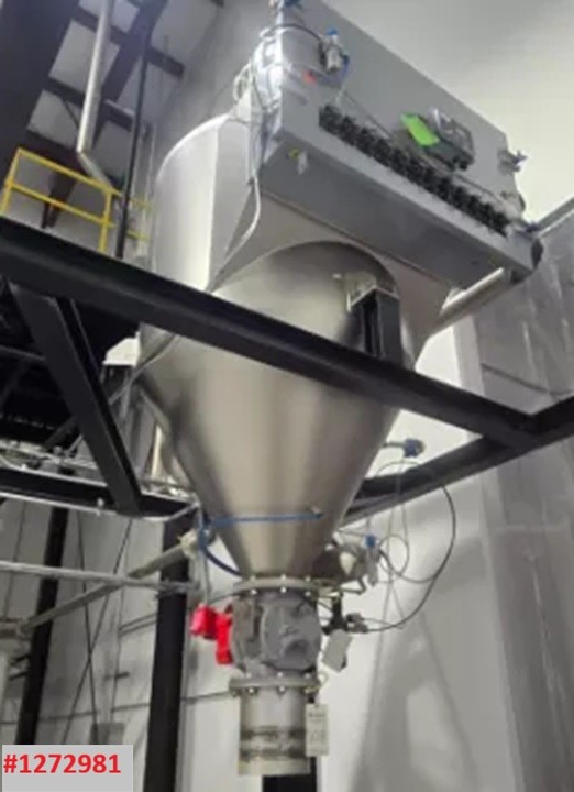 50 cu.ft./400 gallon Stainless Steel hopper-filter, atmospheric, 4' 6" x 3' with 2' cone, vertical, Never Used