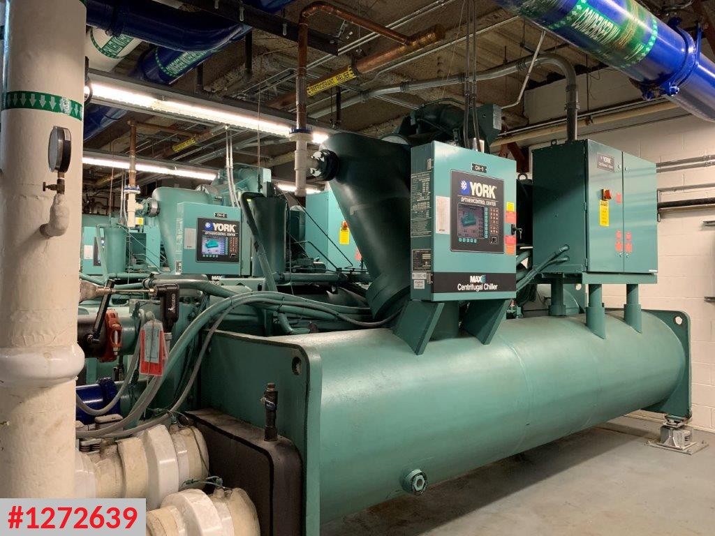 245 Ton, York #YT-61A2C3-CKJ, chiller, R-123, 200 HP (3 available)