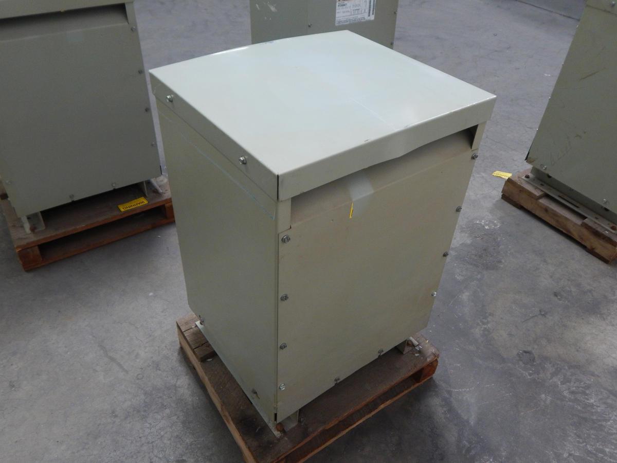 15 KVA 480 Primary, 208Y/120 Secondary, General Electric 9T23Q9871, type QL transformer, 3 PH, AS IS (2