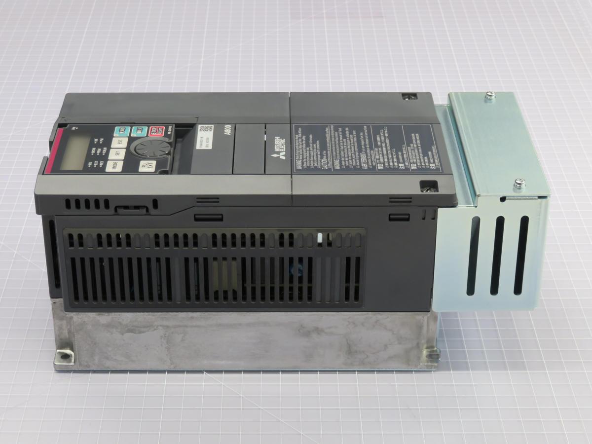 1/2 HP Mitsubishi #FR-A840-00023-1-N6, FR-A800 Plus series inverter drive, 0.4 KW, 1.5 Amp, 380-500 Volts, 3