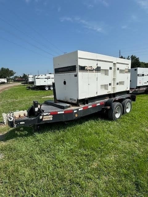 240 KW Multiquip #DCA300SSCU2, mobile diesel generator set, 264 KW standby, Cummins QSL9-G8 engine, 322 HP