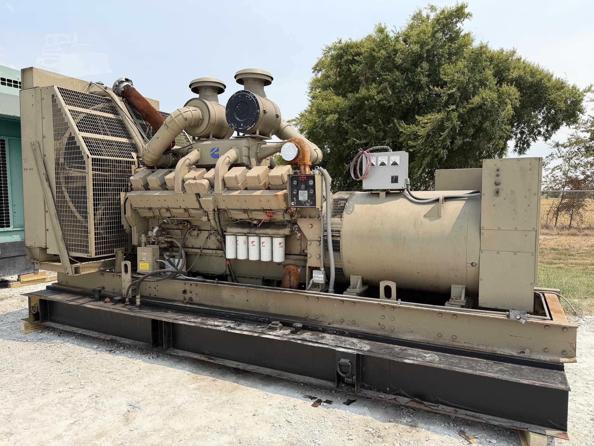 1000 KW Cummins #6820FDR7036JJ, Diesel Generator Set, 480/277 Volts, 1,490 HP Cummins NTA3067G3 engine, 1800