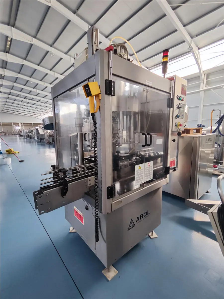 Arol #EURO-VP-8T, 8-head capper, pre-threaded & aluminum caps, 200 containers/min., capacity feeder, 3-1/8"