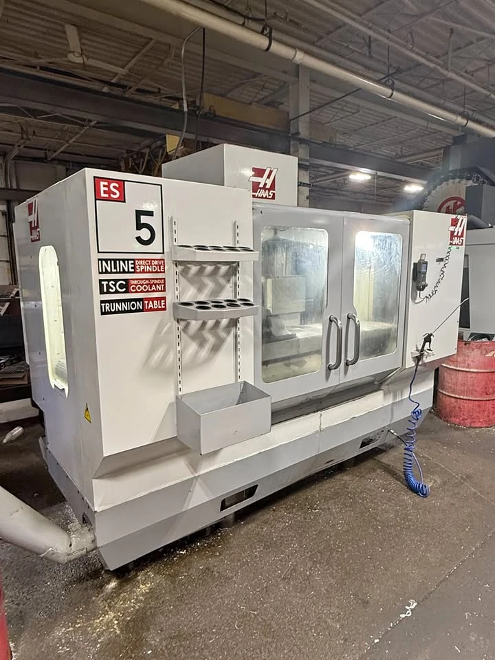 Haas #ES-5-TR, 5-Axis Horizontal Machining Center, 40" X, 18" Y, 22" Z, 20 HP, 8000 RPM, 24 automatic tool