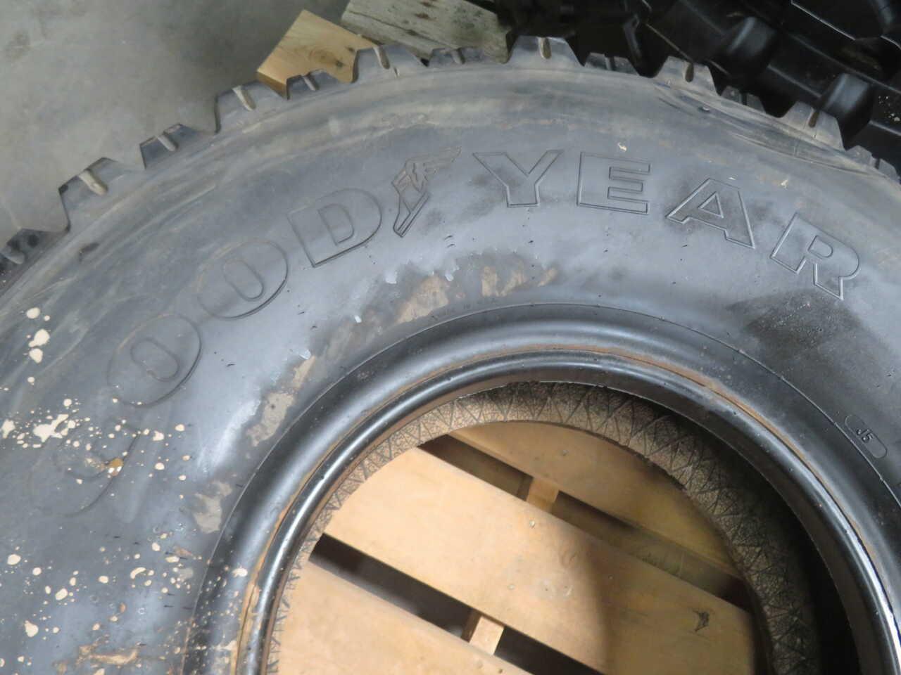 Goodyear #395/85R20, MV/T military vehicle tire, 4250 kg max load