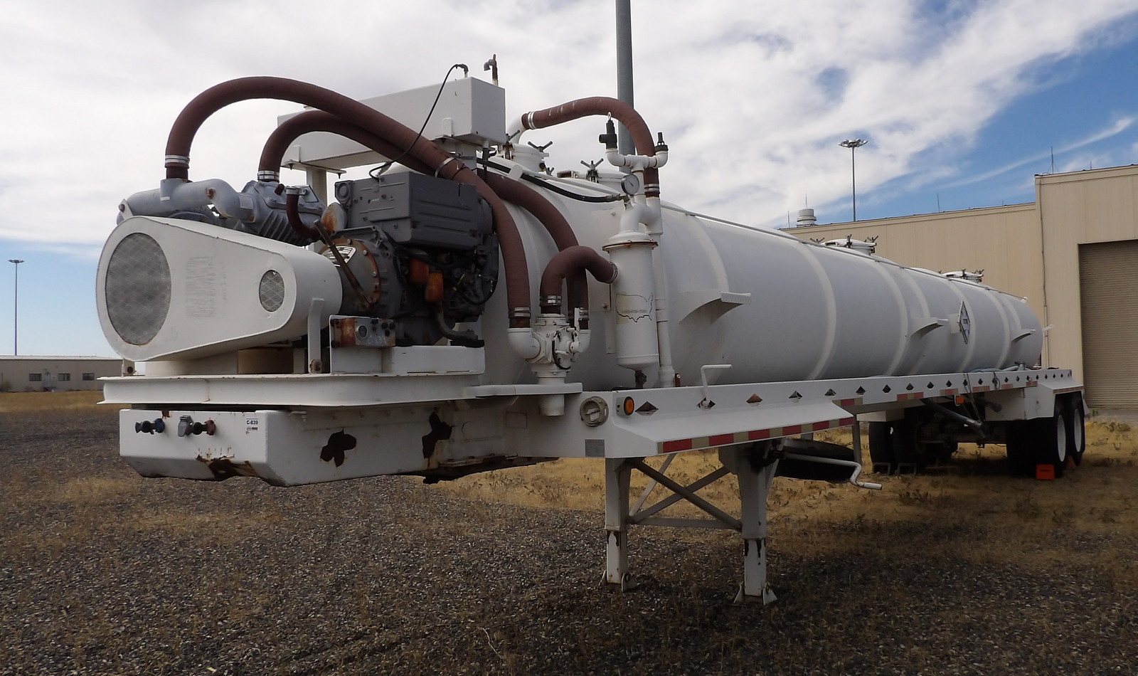 150 BBL Wade, Vacuum Trailer, Gardner Denver pump, Deutz 3-cylinder diesel, tandem dual axles, 80,000 lb.