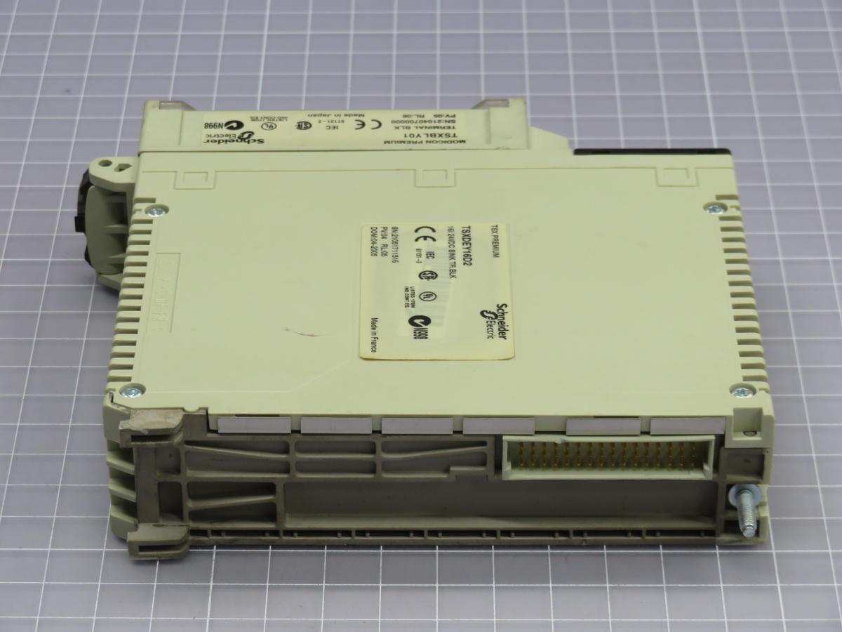 Schneider Electric #TSXDEY16D2, módulo de 16 entradas Modicon Premium, 24 Volts DC
